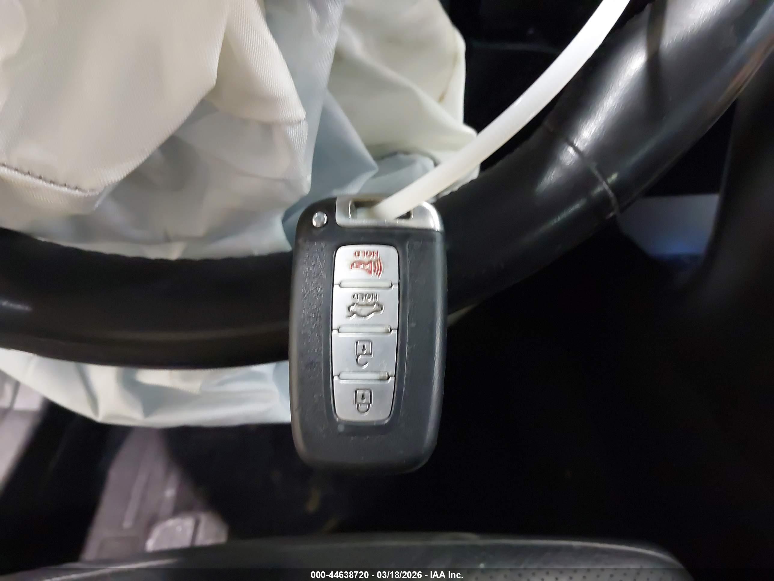 HYUNDAI AZERA image 11