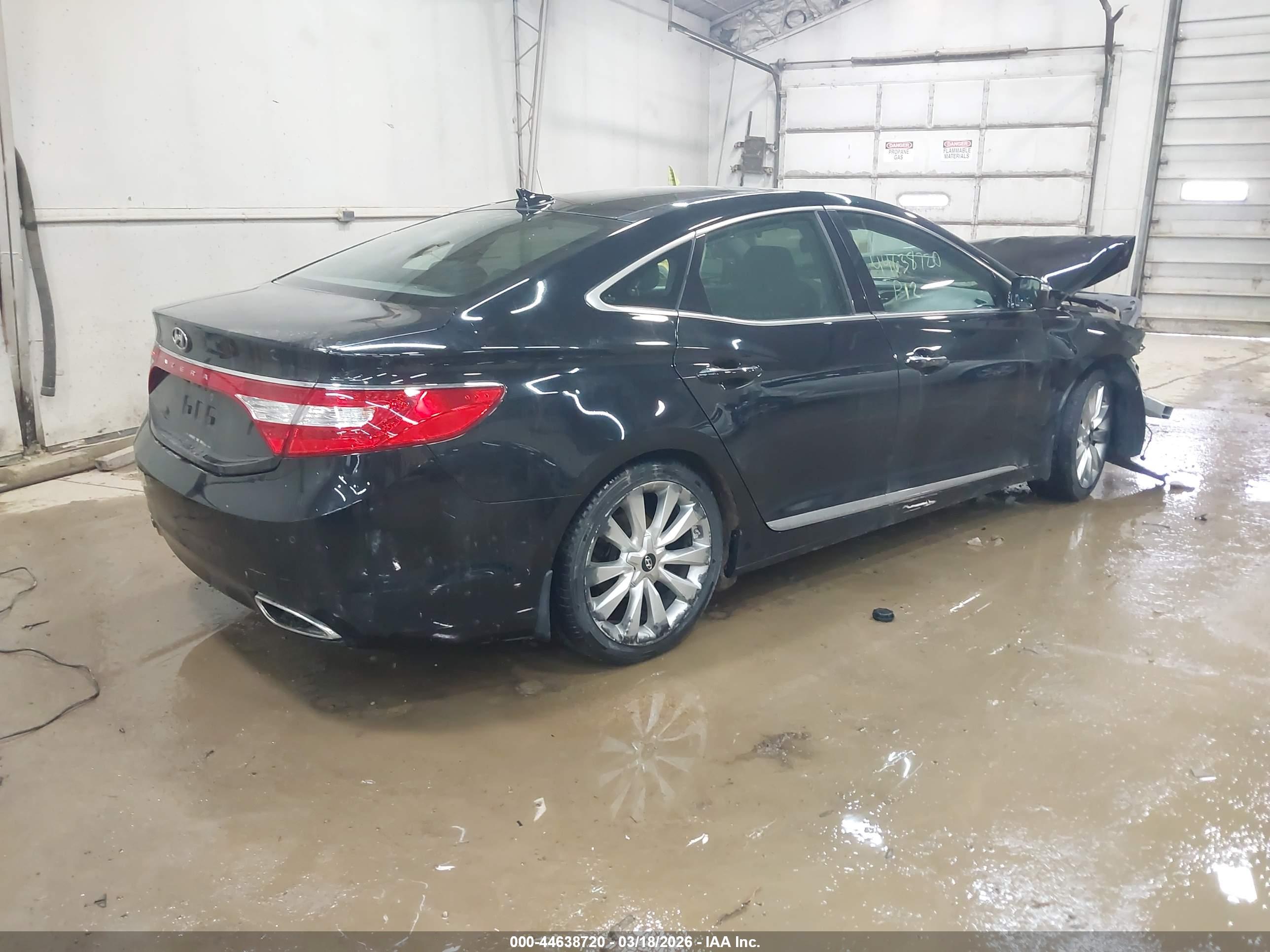 HYUNDAI AZERA image 4