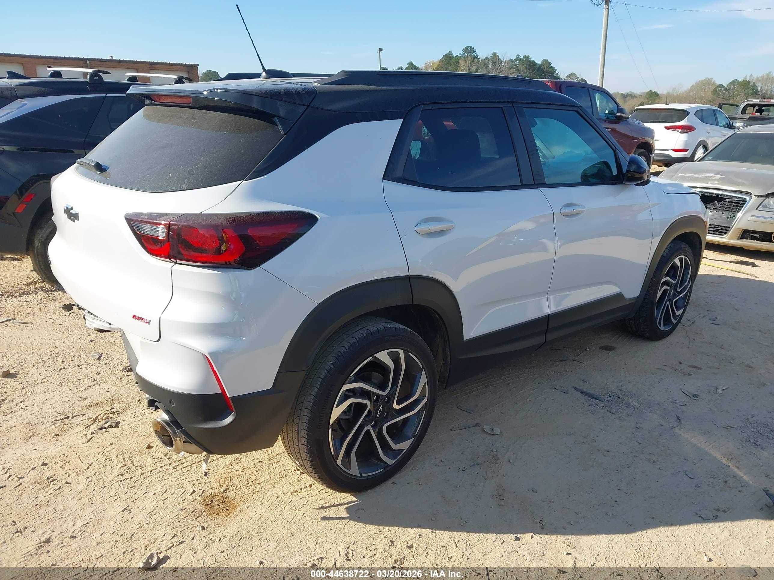 CHEVROLET TRAILBLAZER image 4