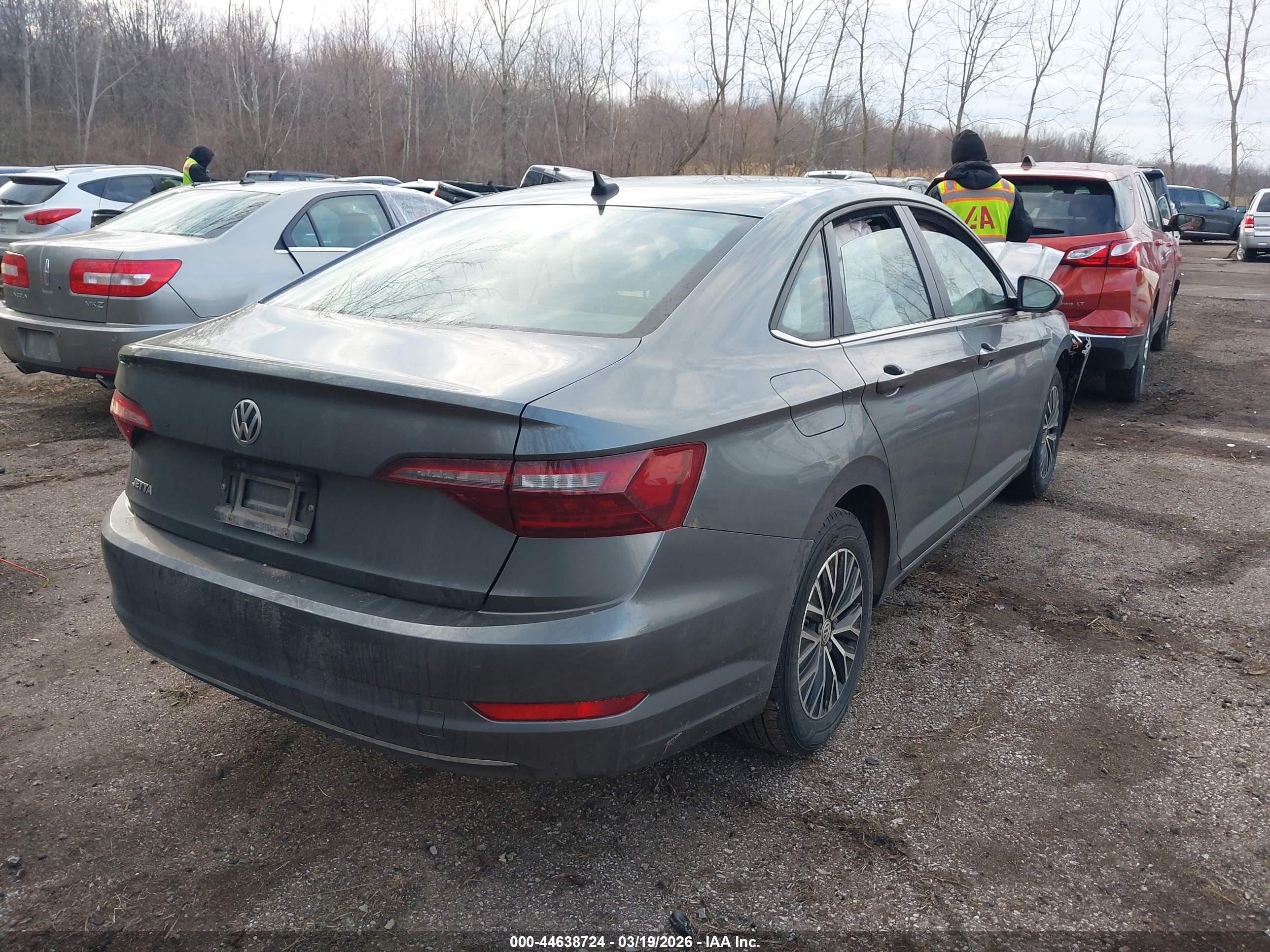 VOLKSWAGEN JETTA image 4