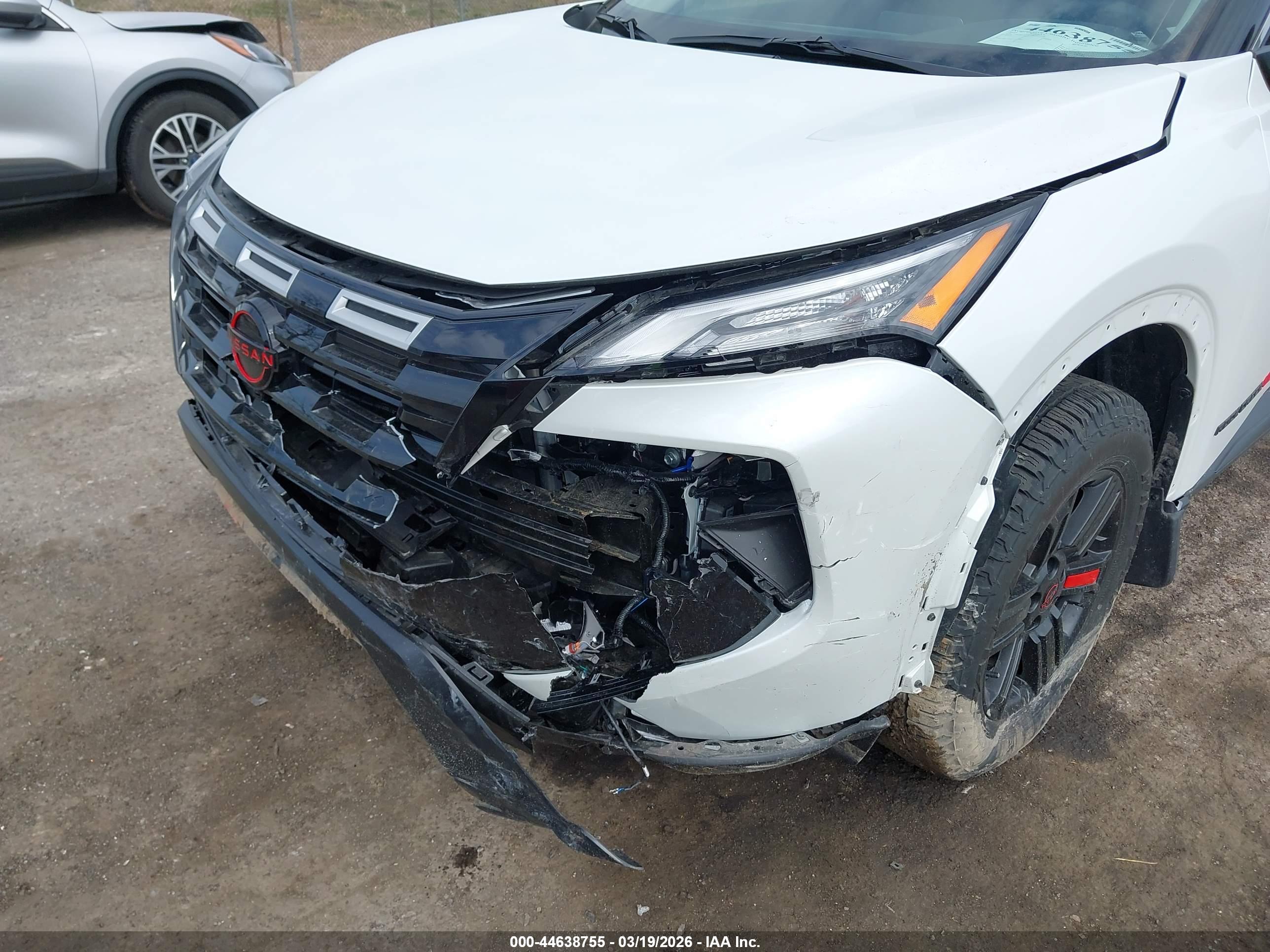 NISSAN ROGUE image 6
