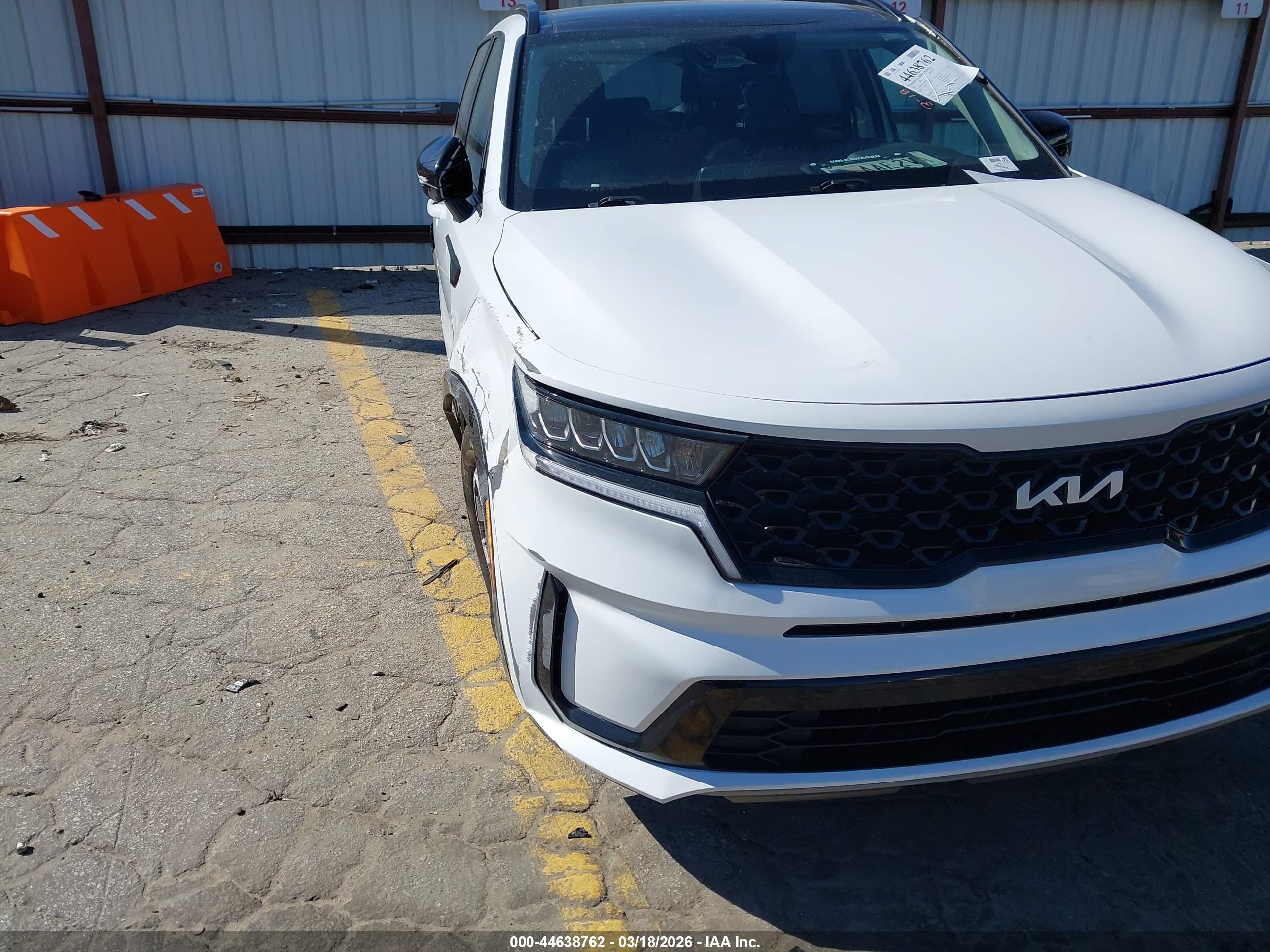 KIA SORENTO image 6