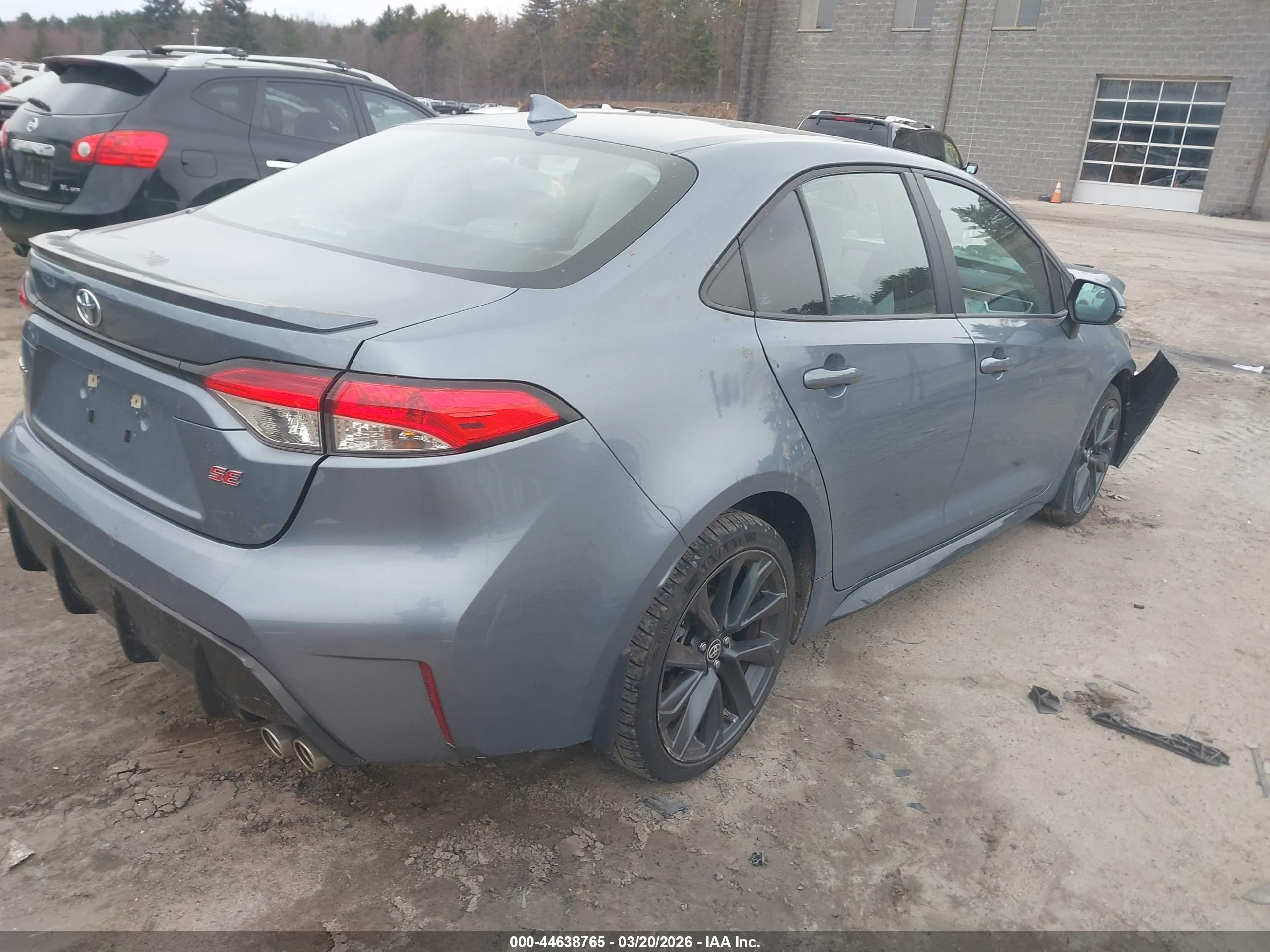 TOYOTA COROLLA image 4