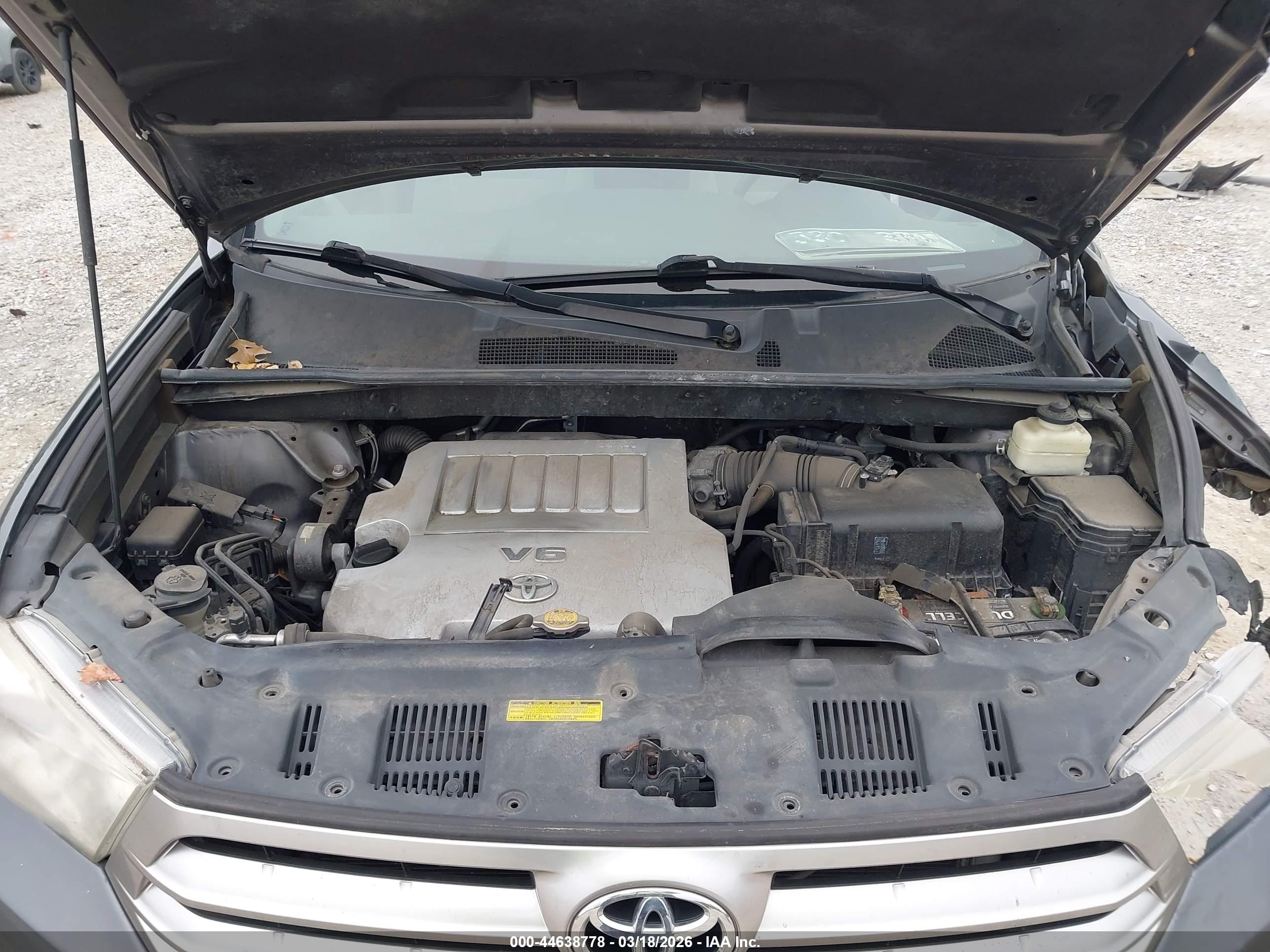 TOYOTA HIGHLANDER image 10