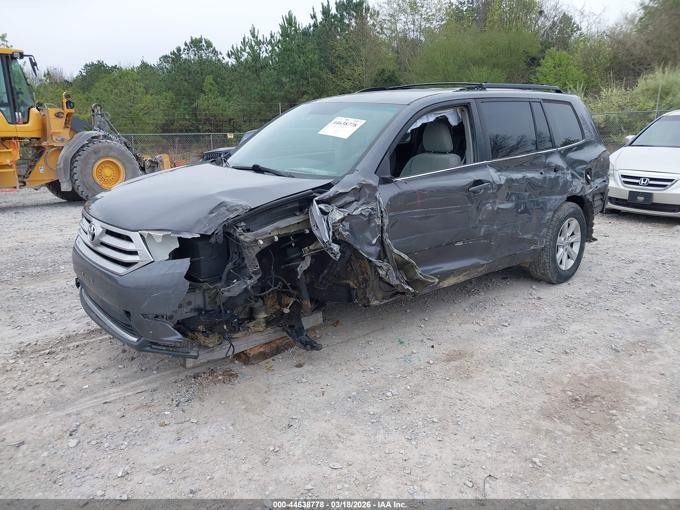 TOYOTA HIGHLANDER image 2