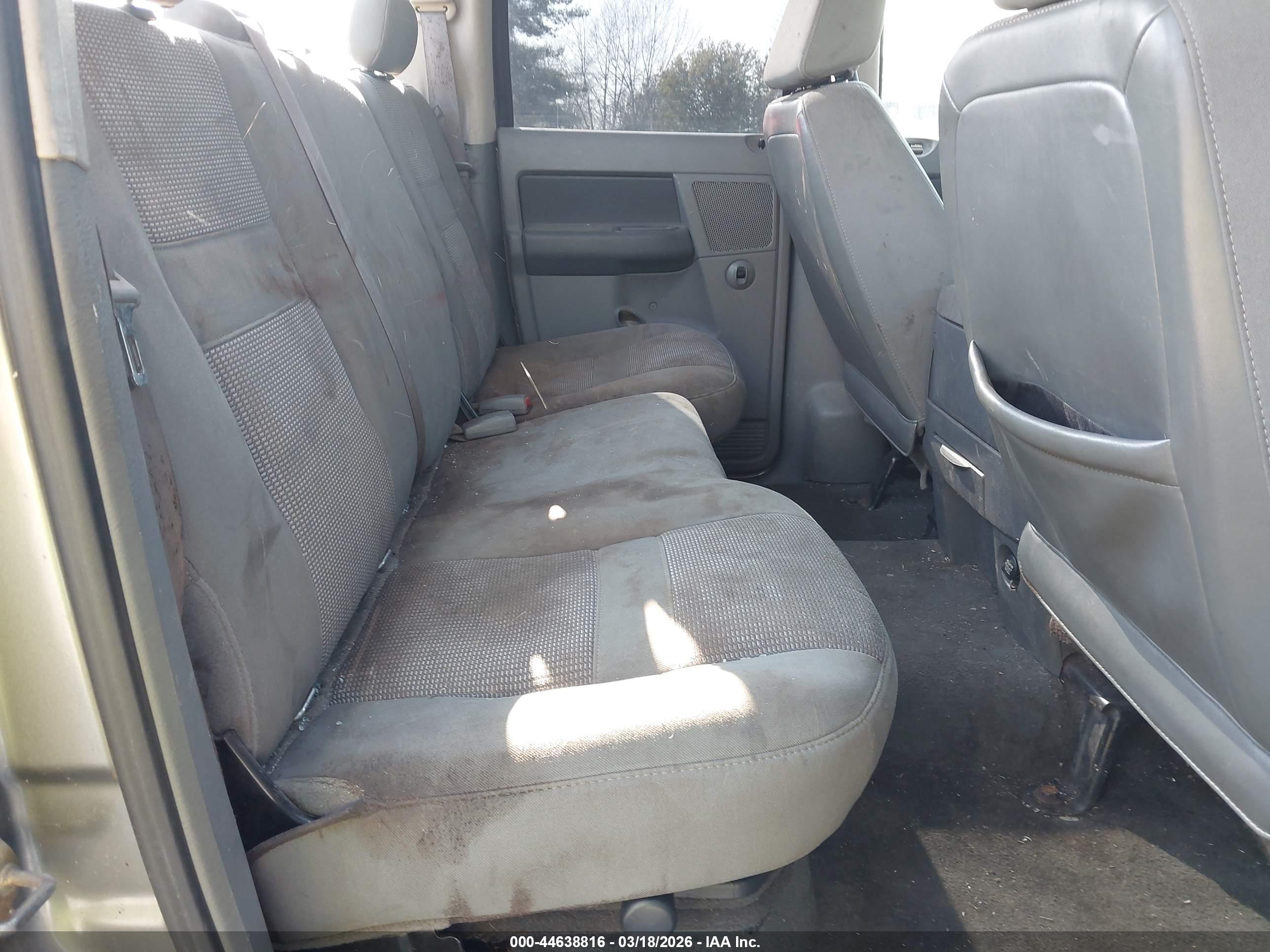 DODGE RAM image 8