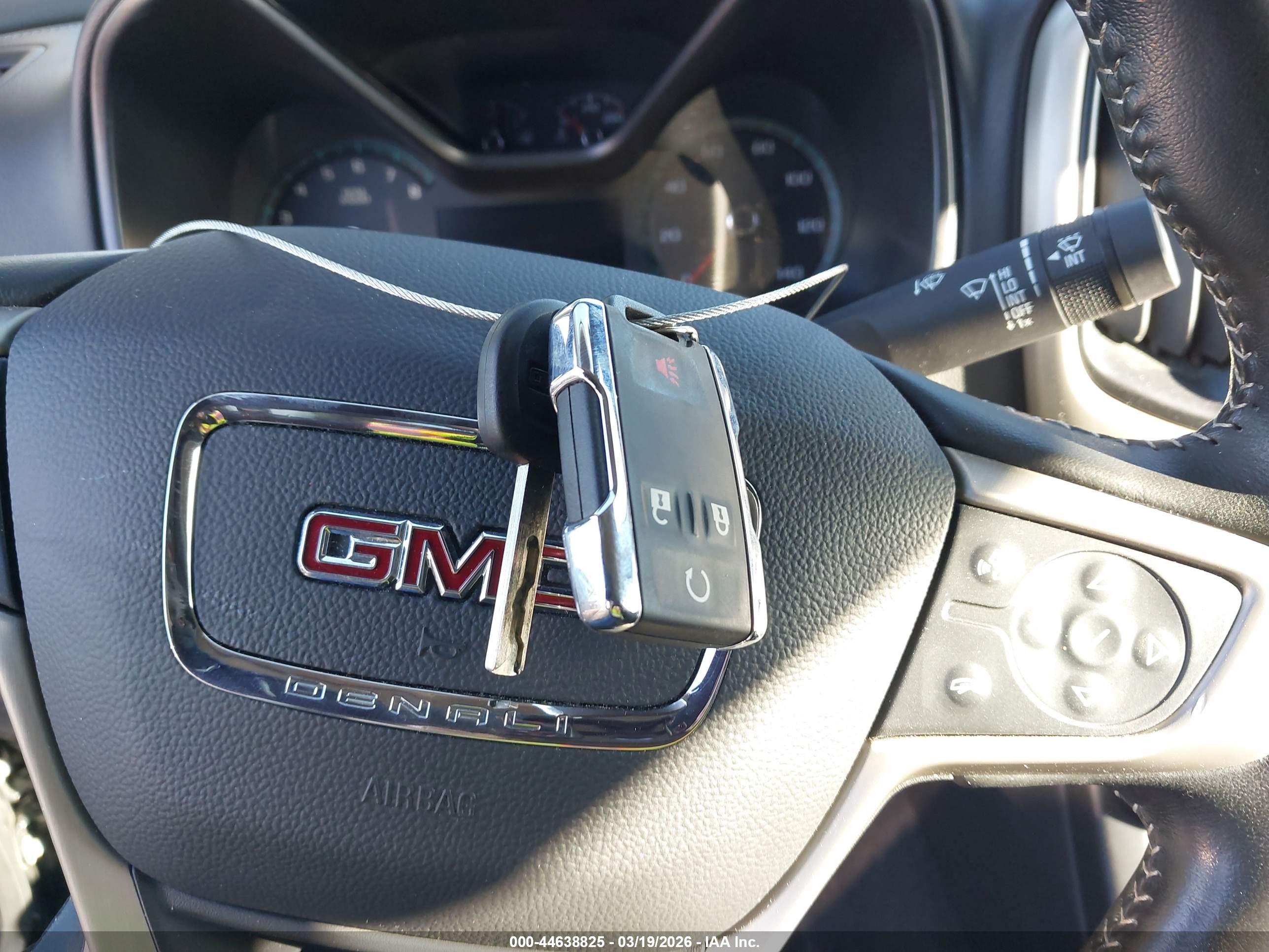 GMC CANYON image 11