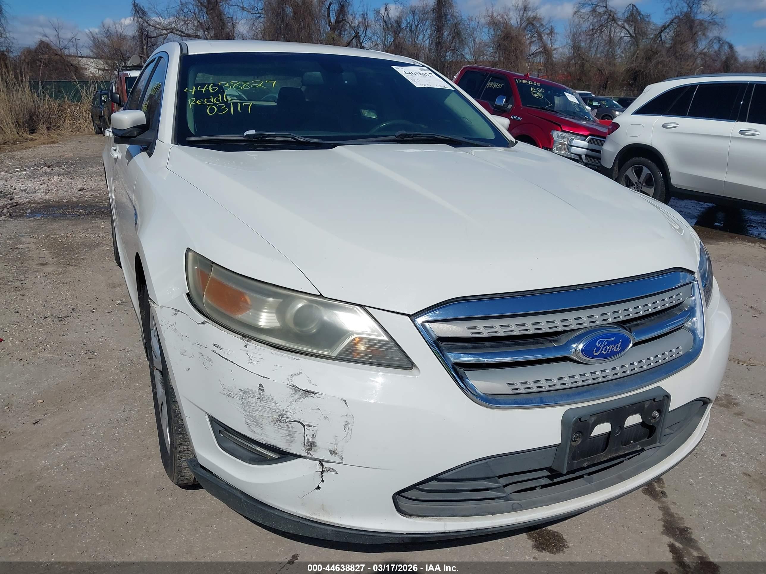 FORD TAURUS image 6