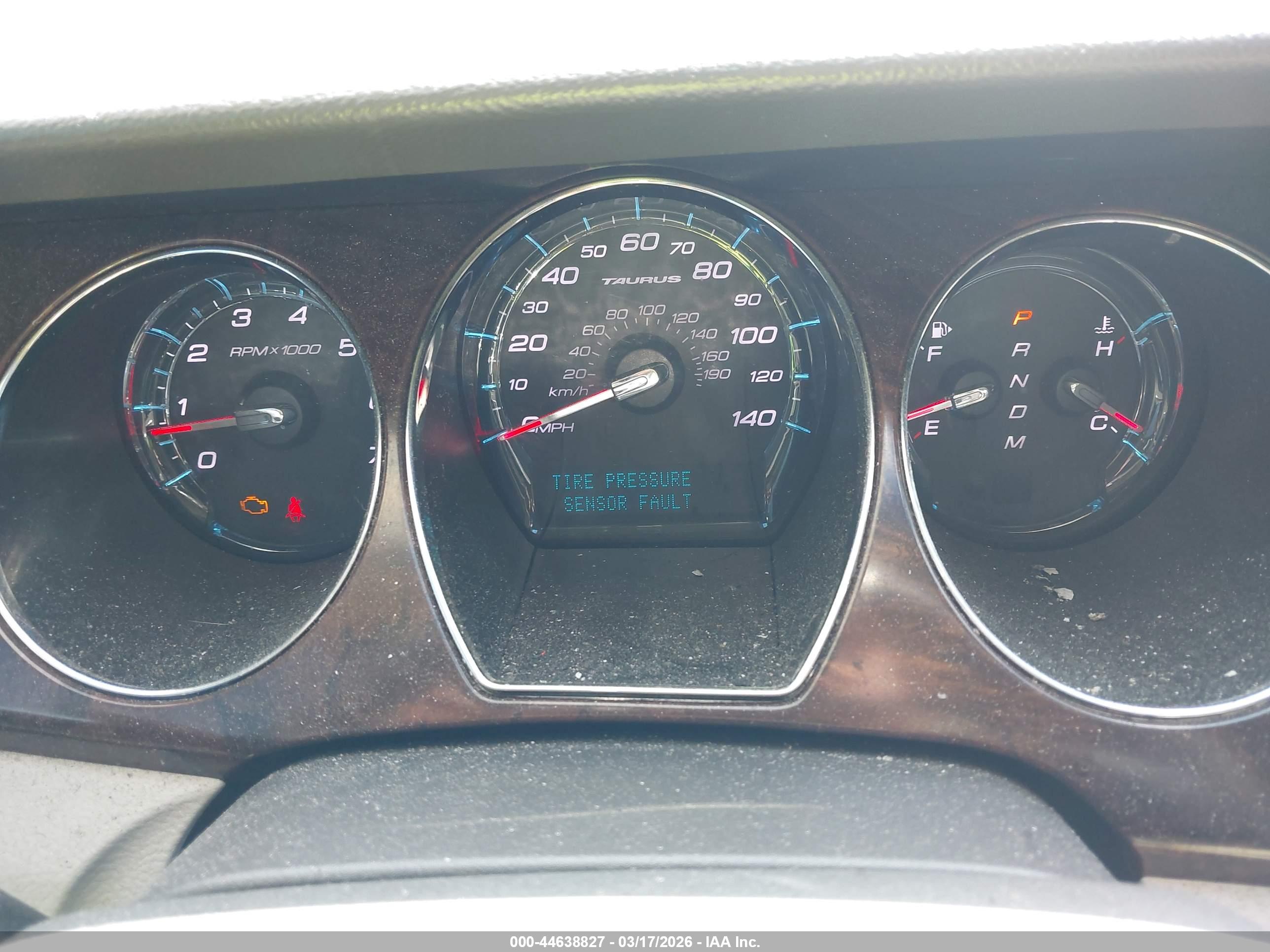 FORD TAURUS image 7