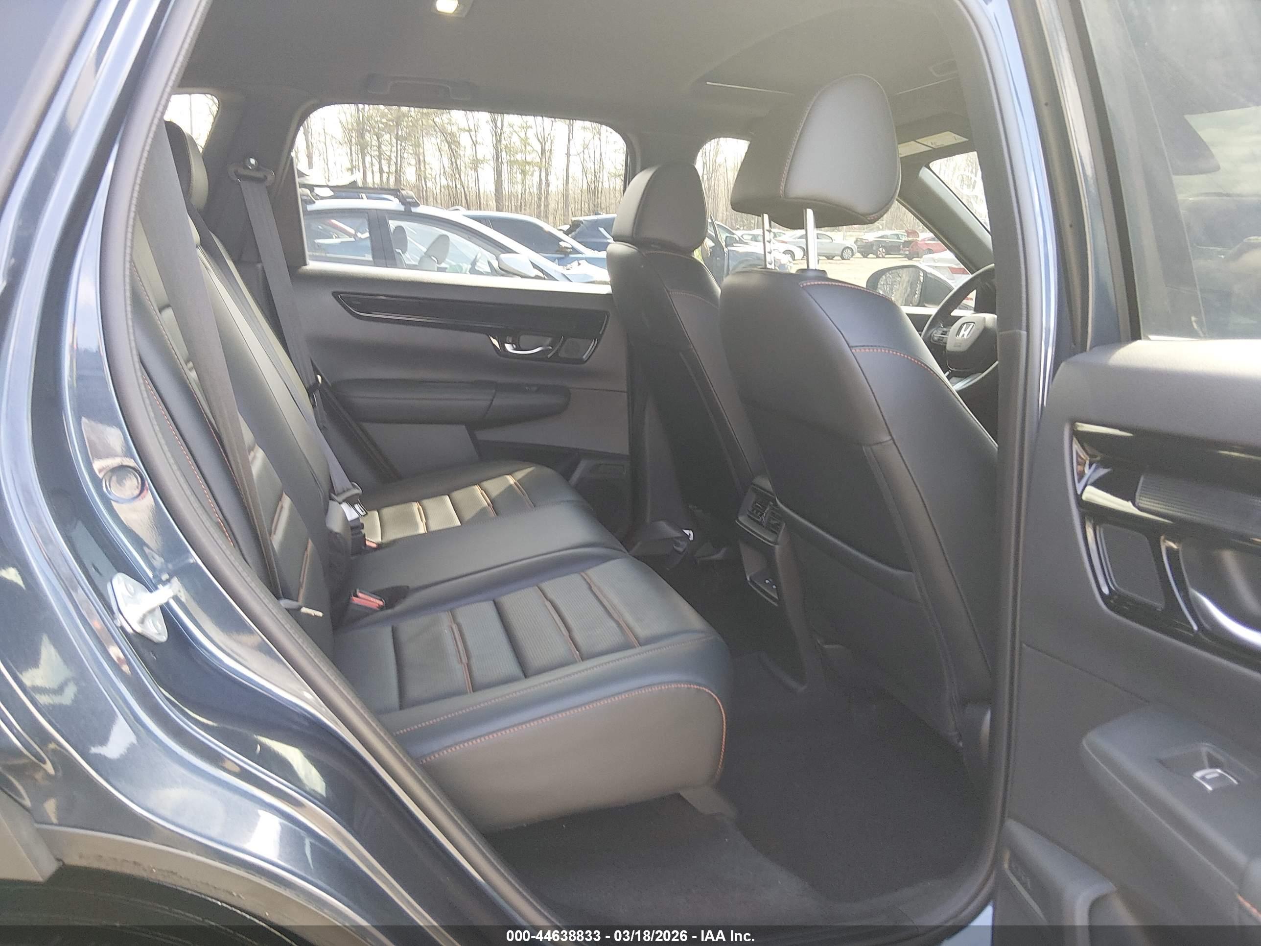 HONDA CR-V image 8