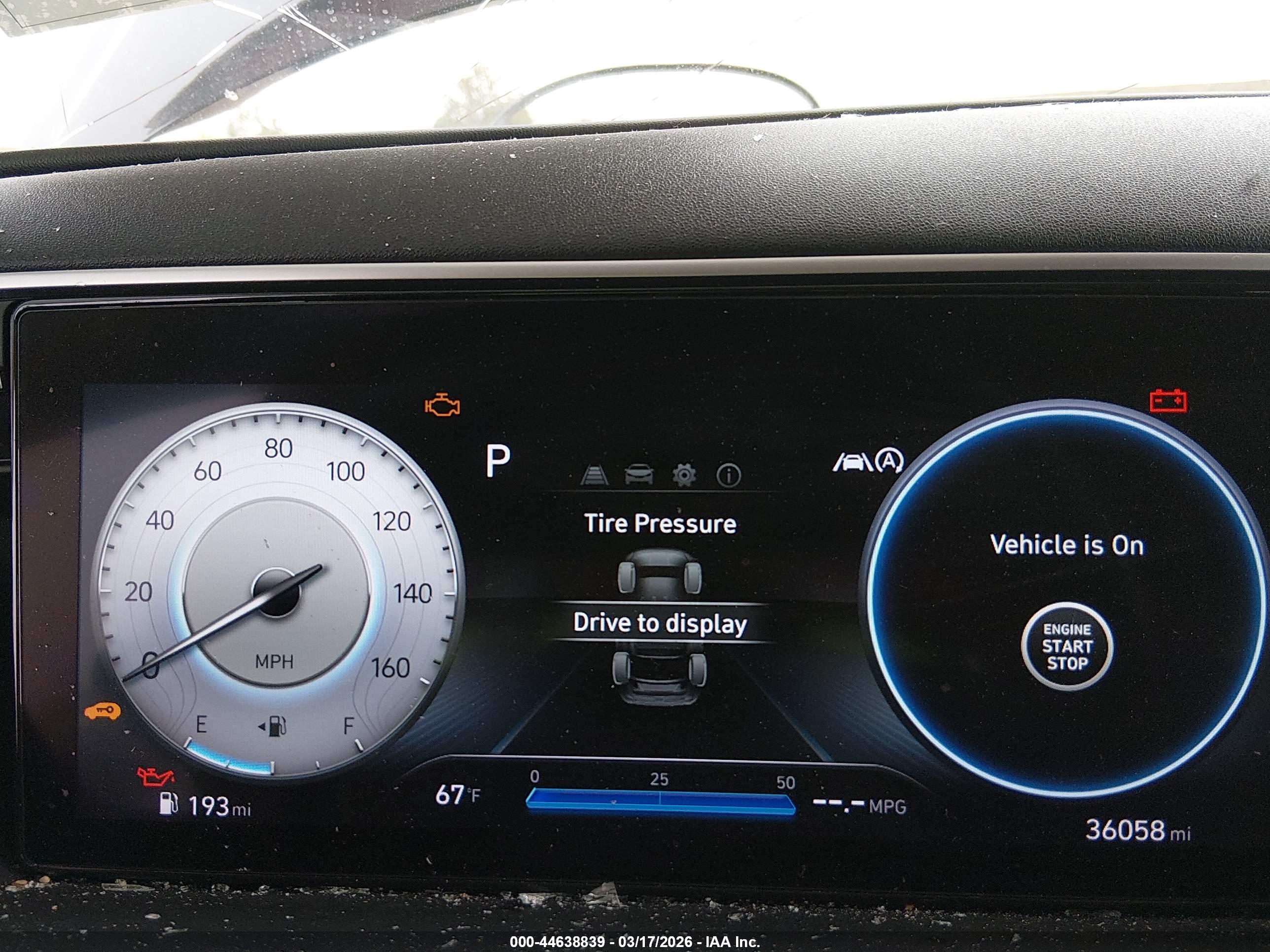 HYUNDAI TUCSON image 7
