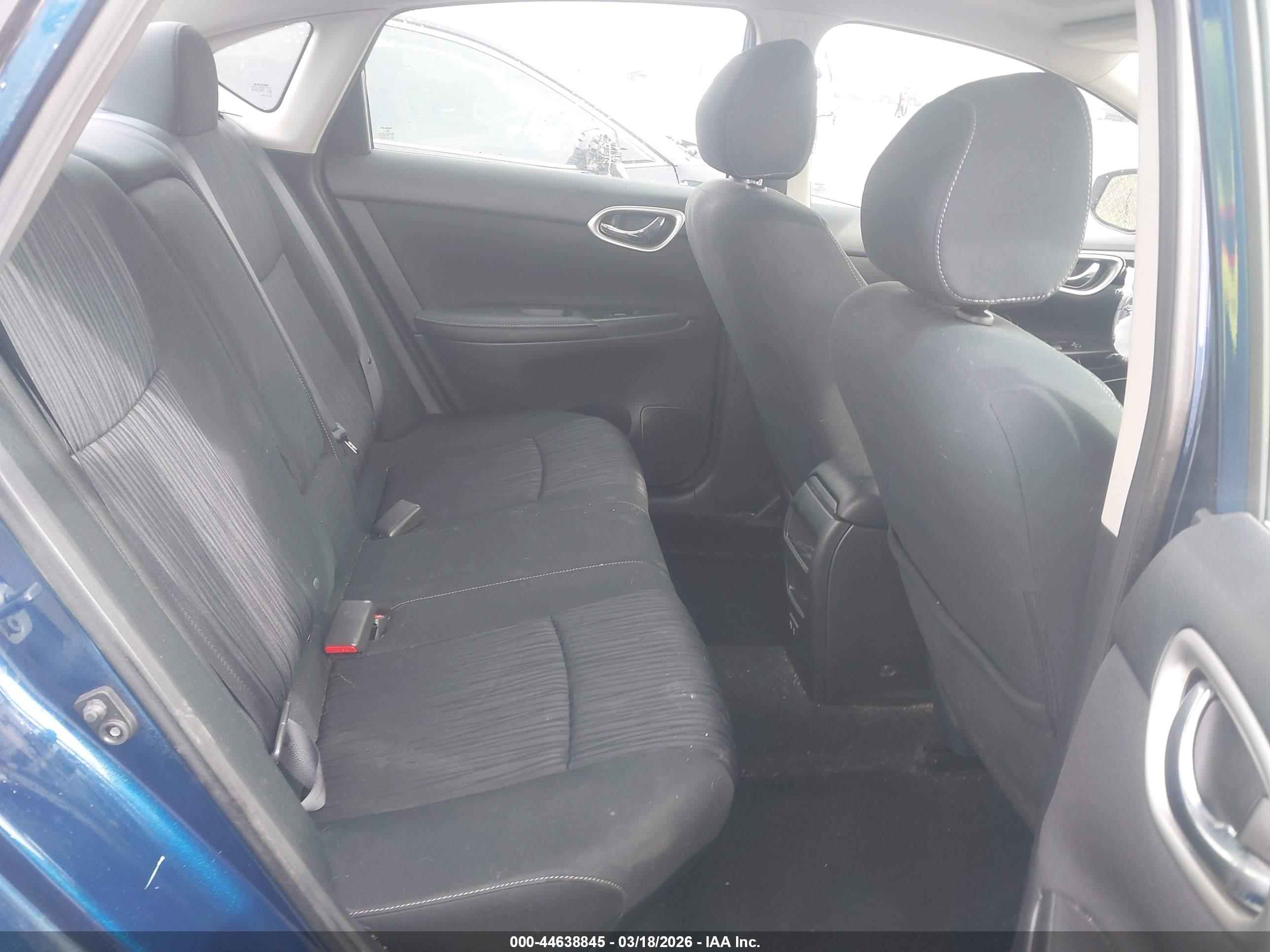 NISSAN SENTRA image 8