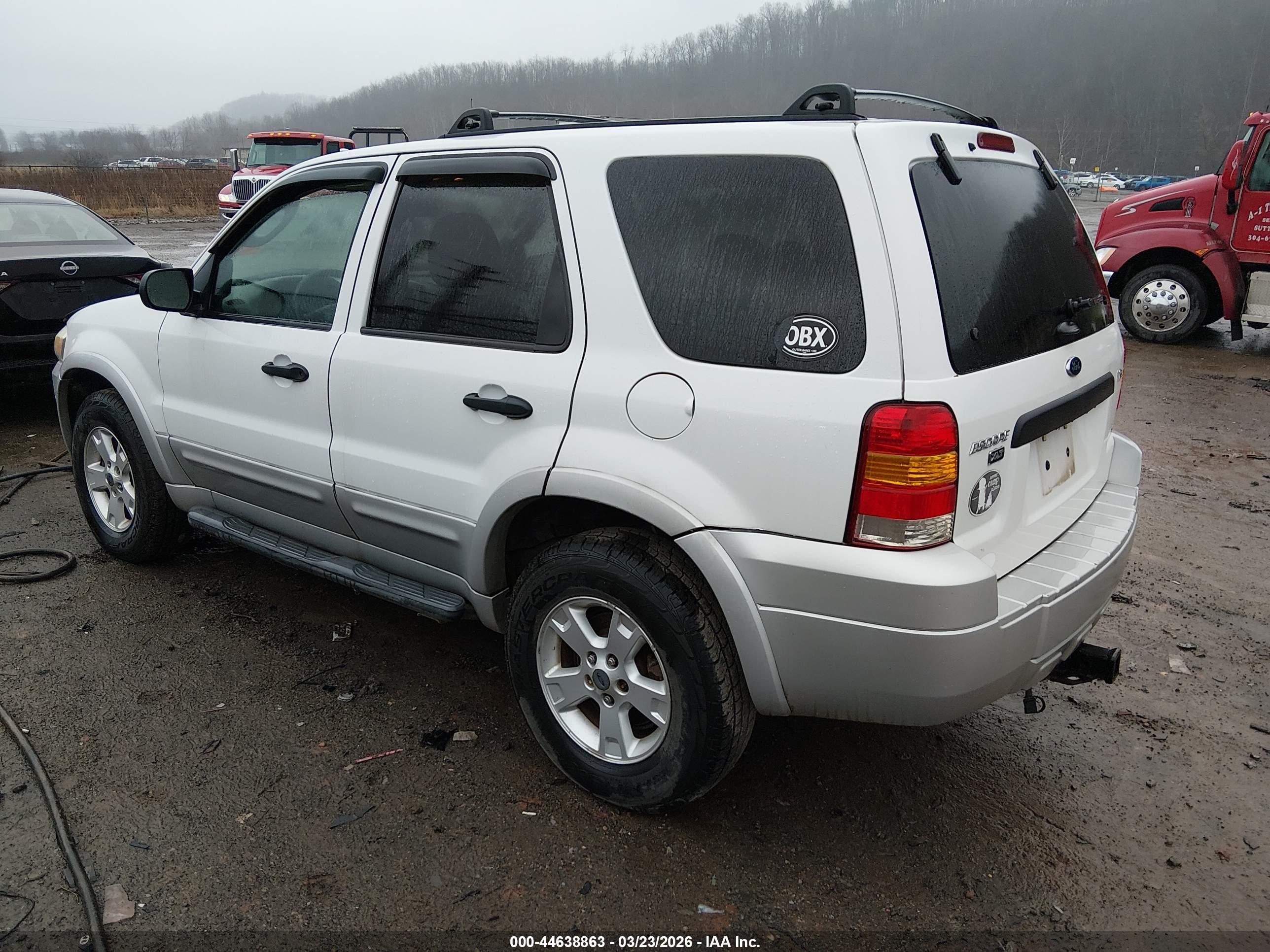 FORD ESCAPE image 3