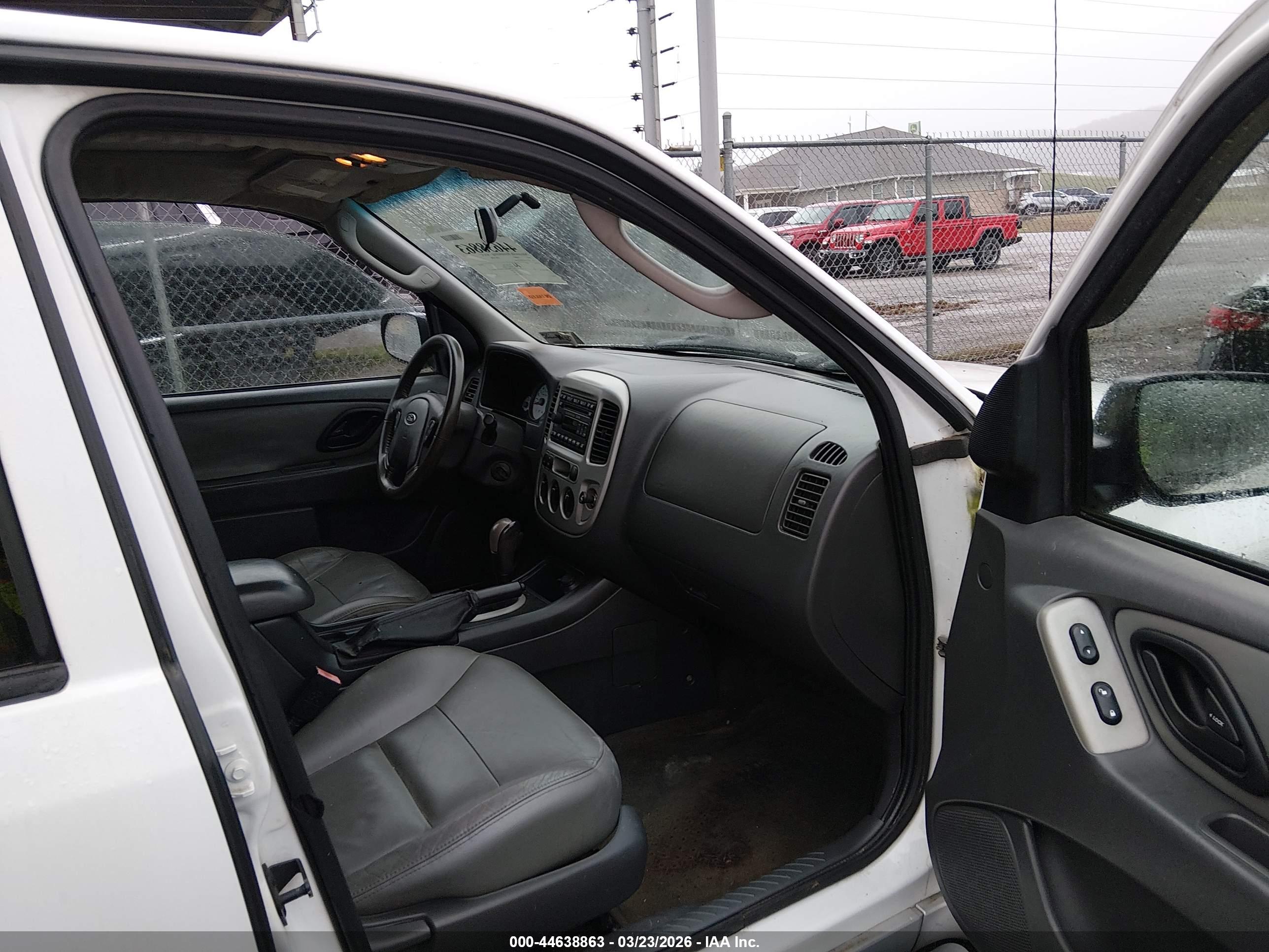 FORD ESCAPE image 5