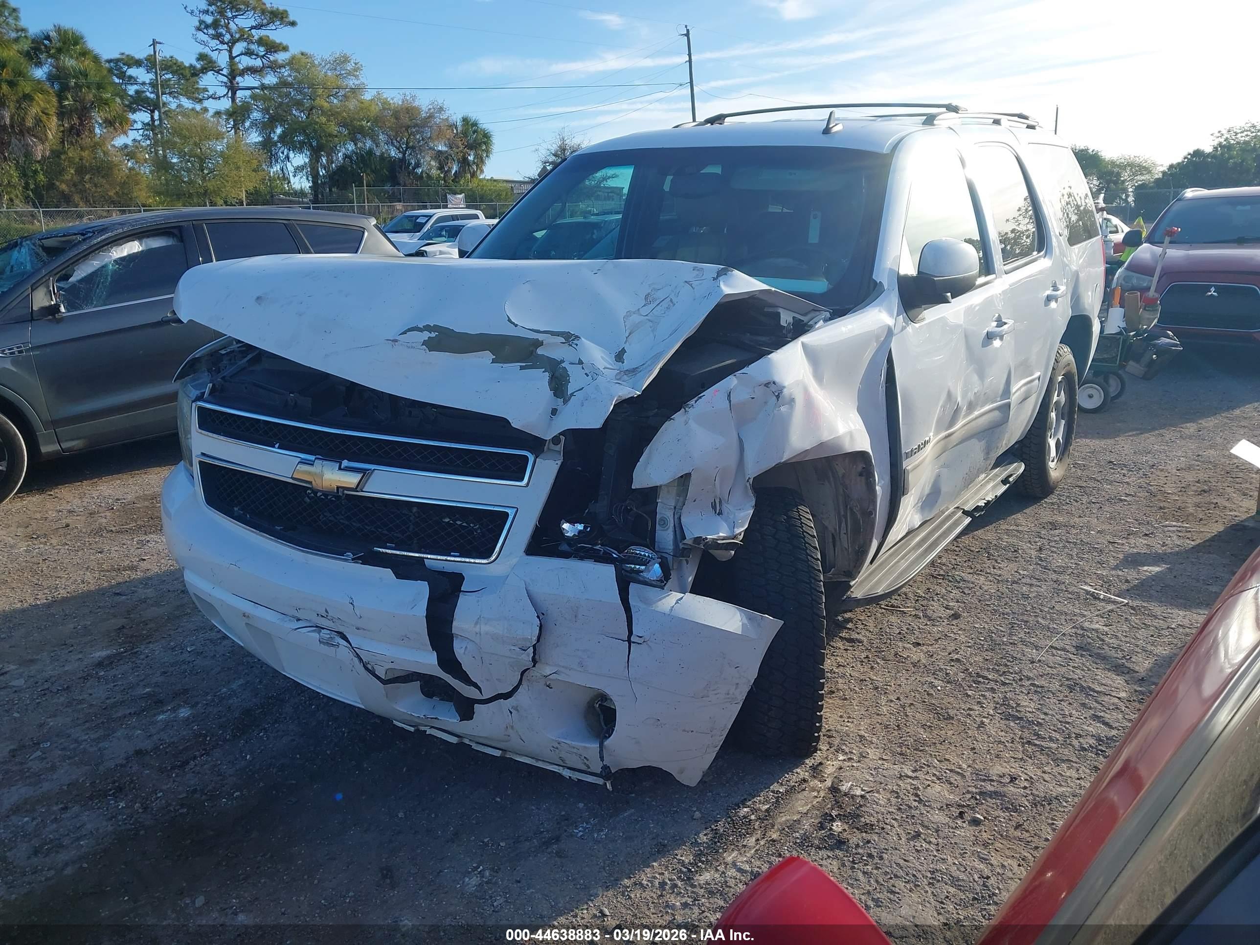 CHEVROLET TAHOE image 2