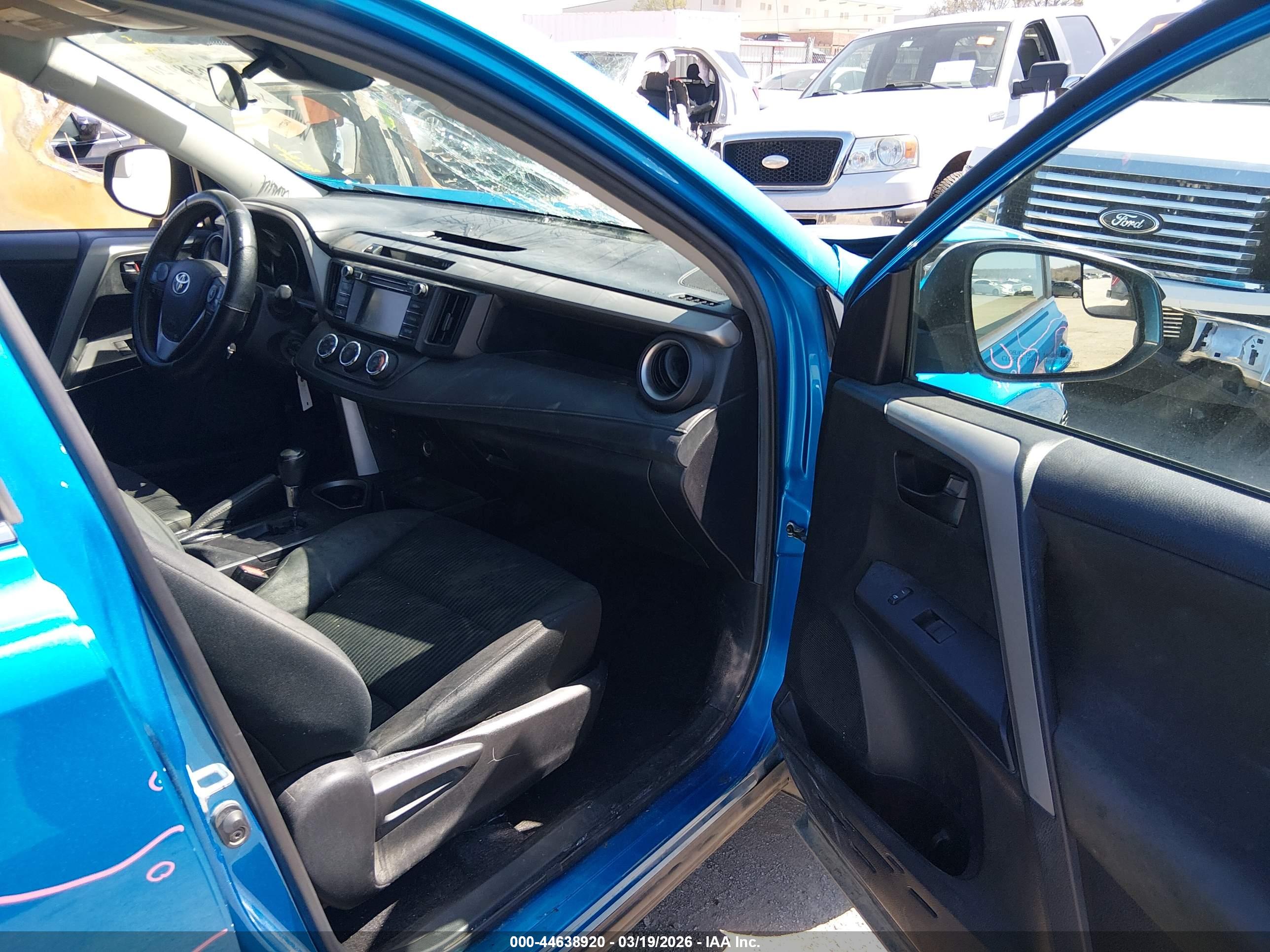 TOYOTA RAV4 image 5