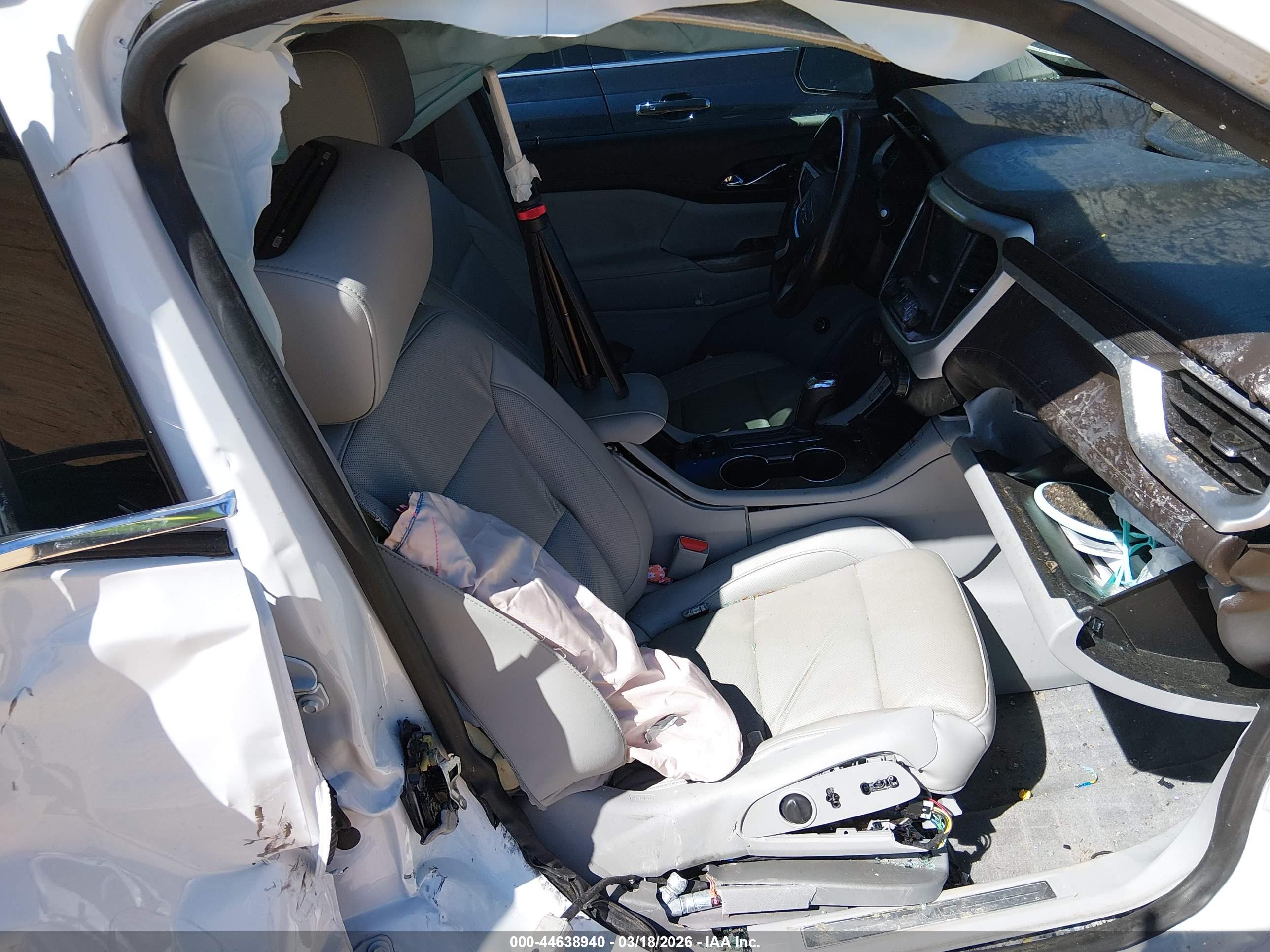 GMC ACADIA image 5