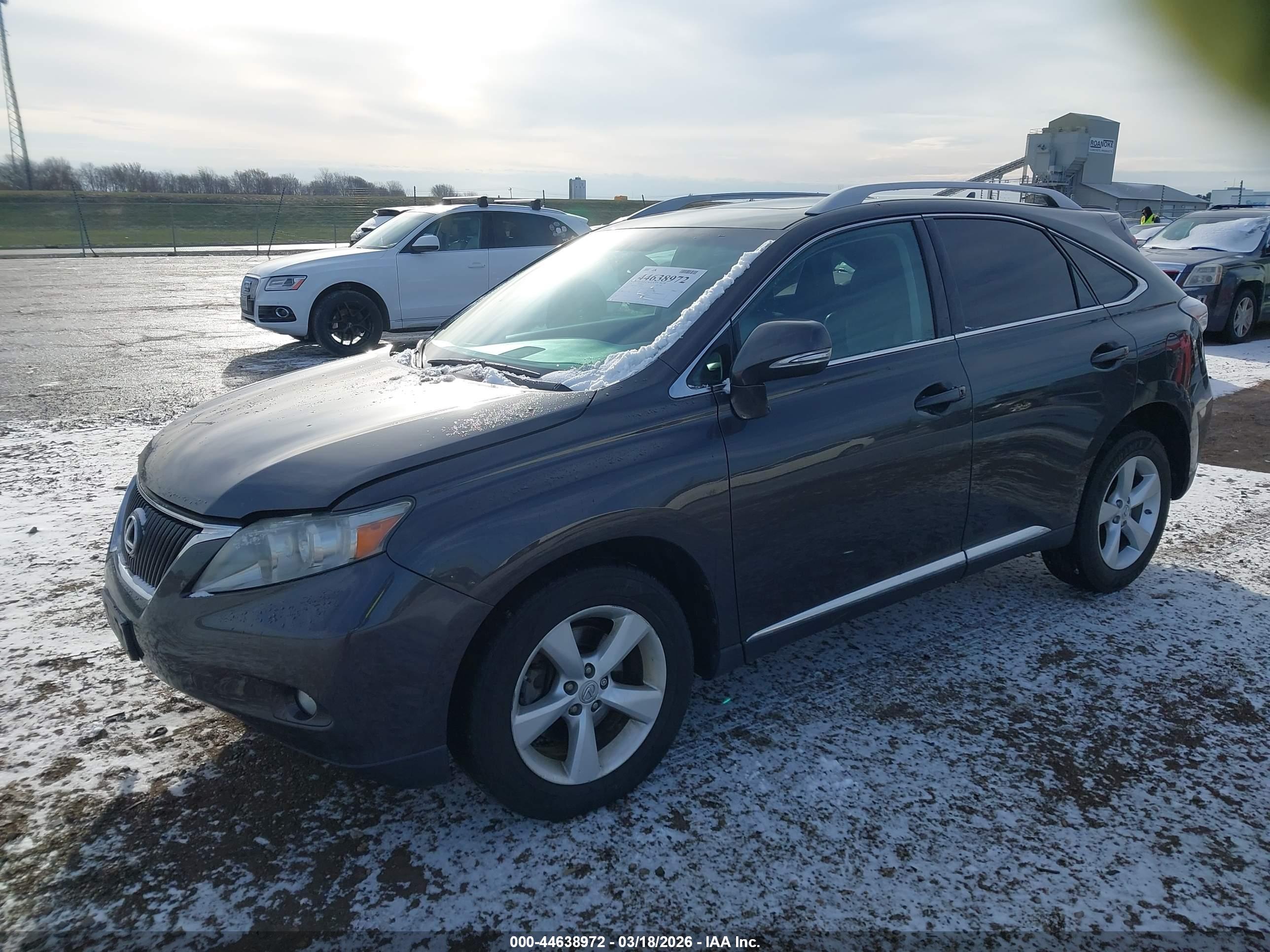 LEXUS RX image 2