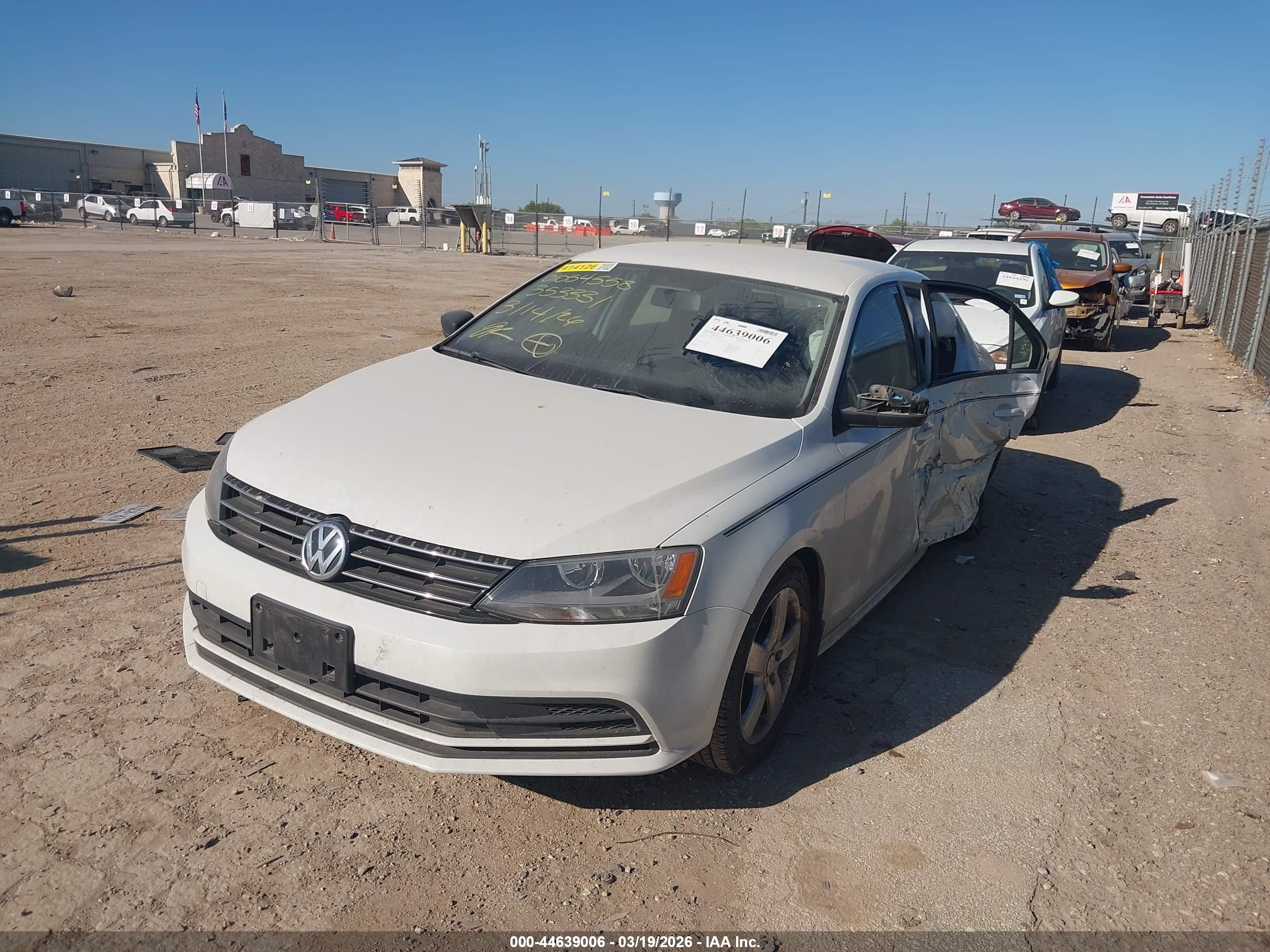 VOLKSWAGEN JETTA image 2