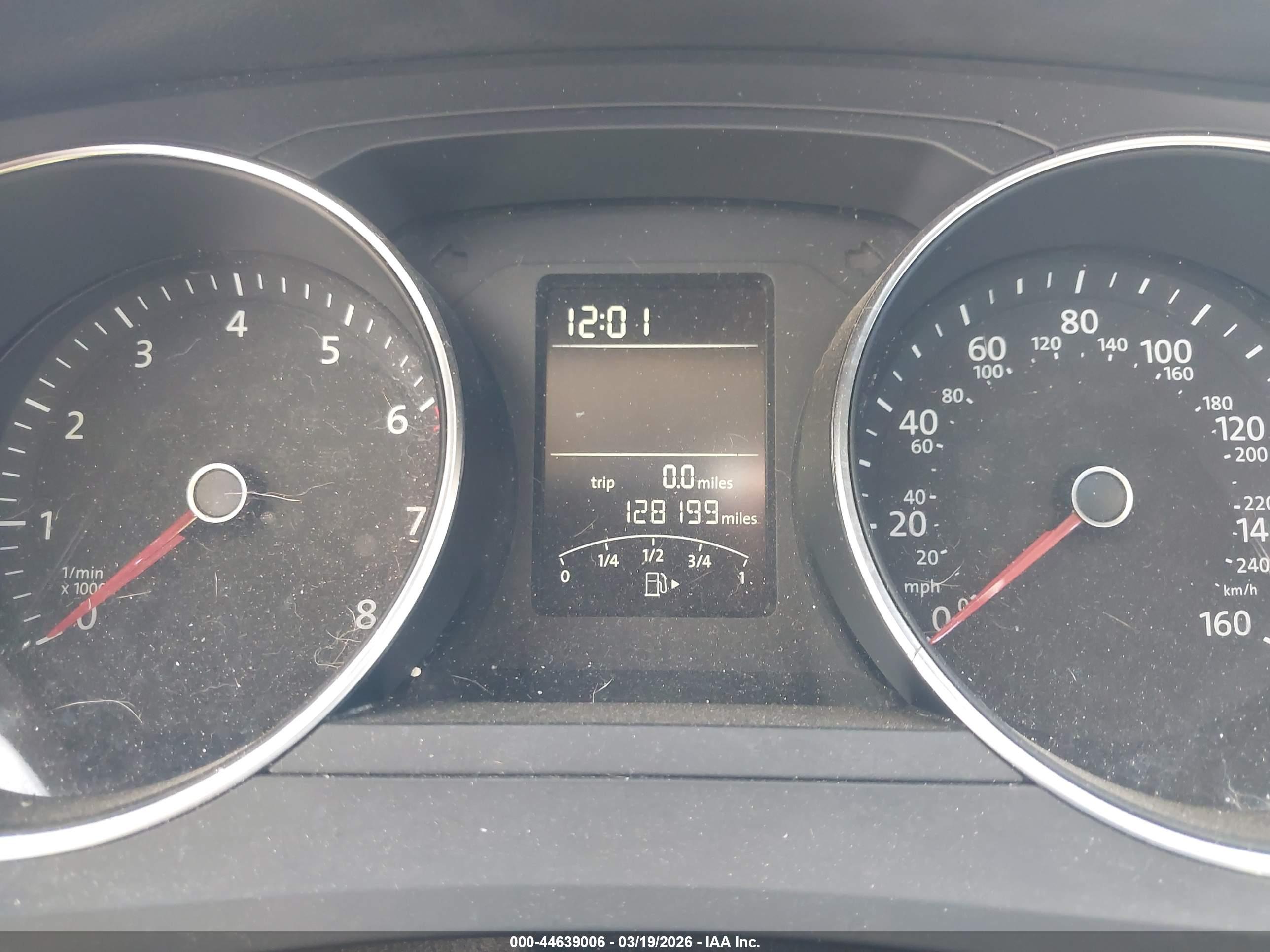 VOLKSWAGEN JETTA image 7