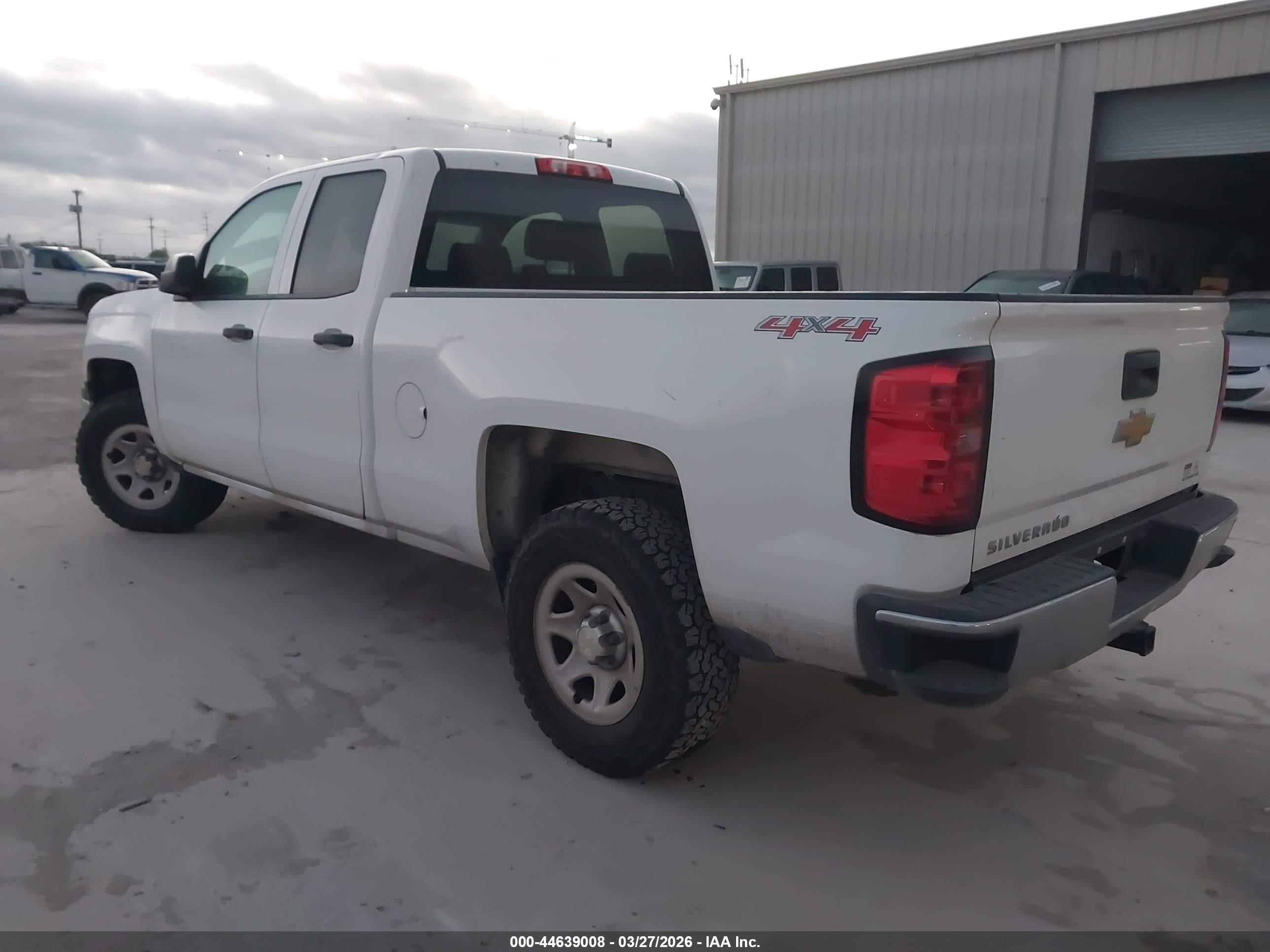 CHEVROLET SILVERADO image 3
