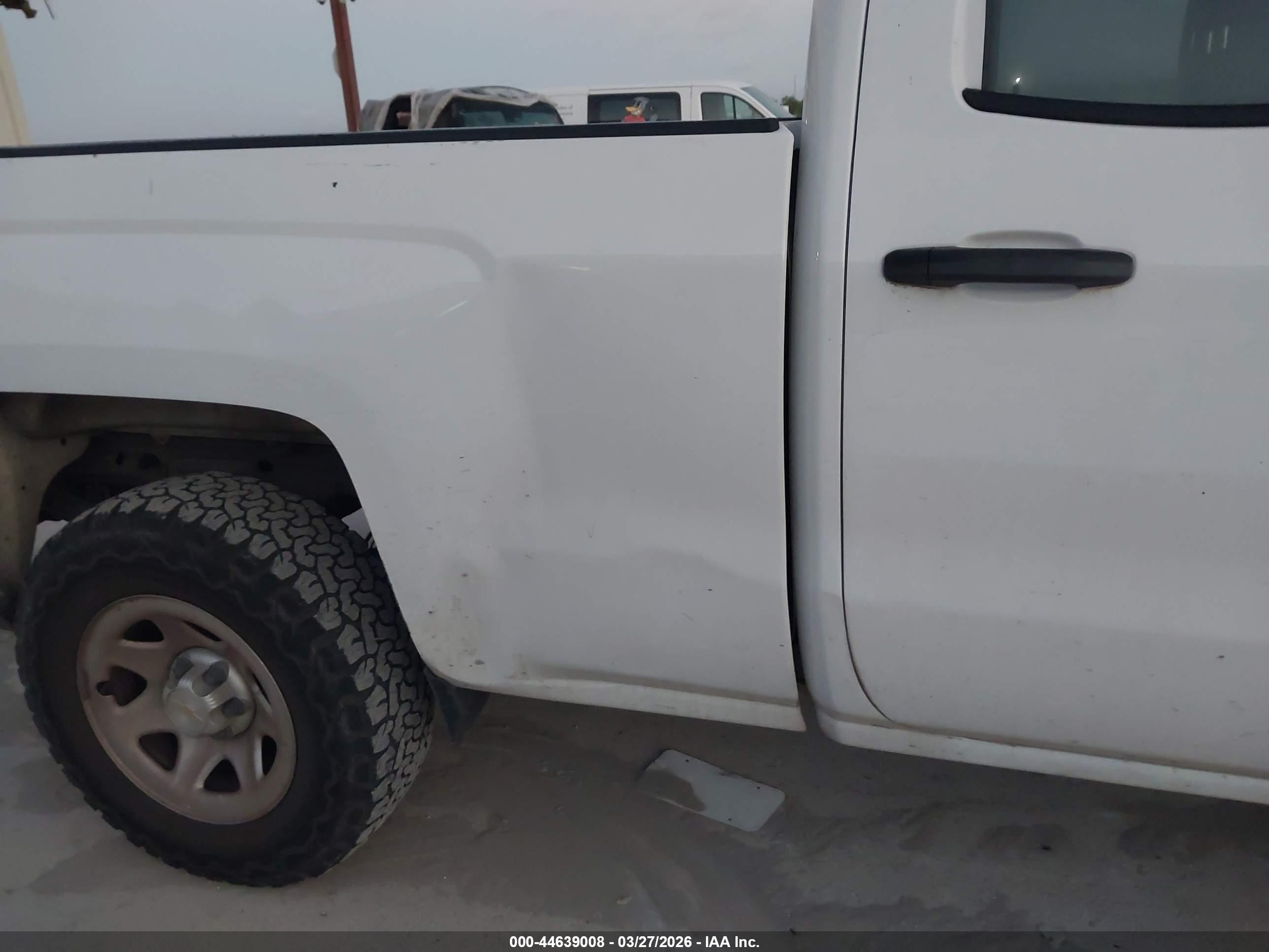 CHEVROLET SILVERADO image 6