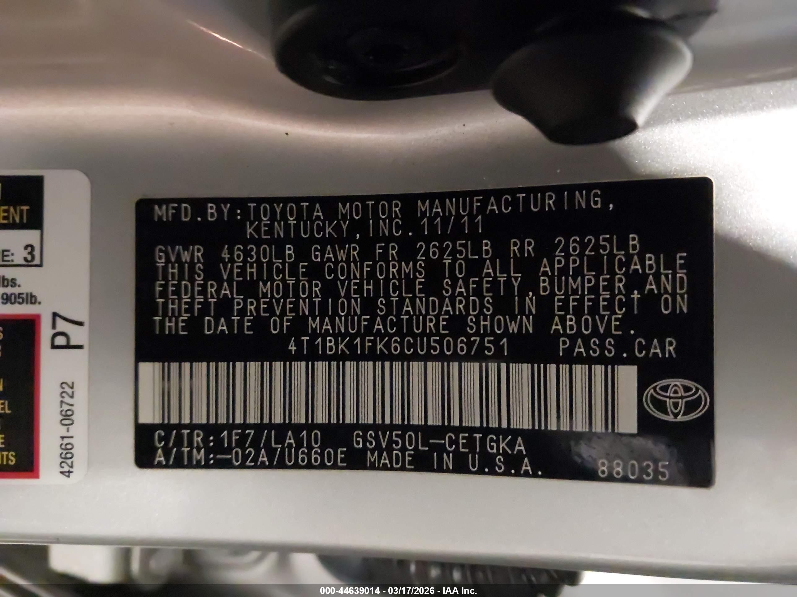 TOYOTA CAMRY image 9