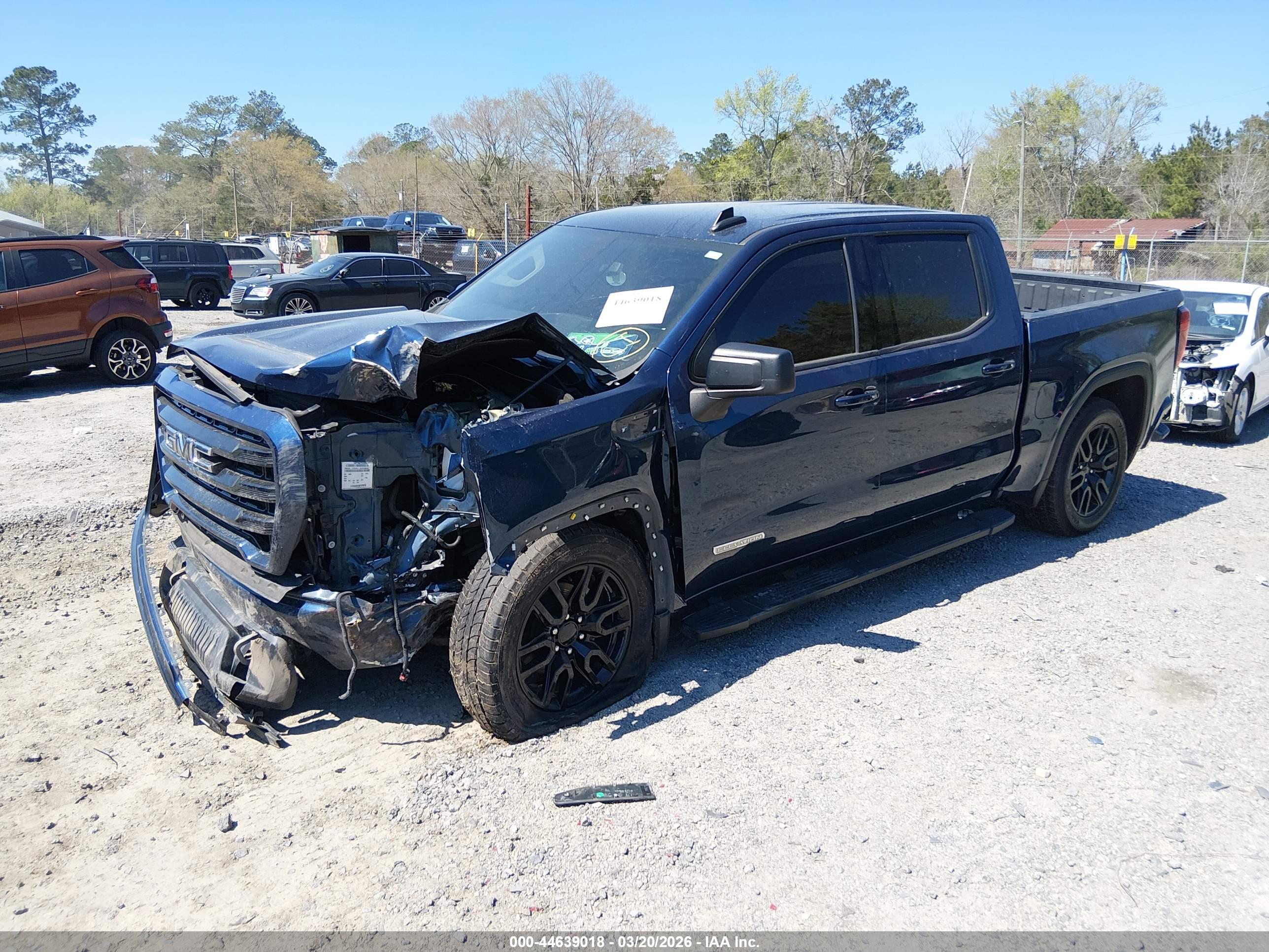 GMC SIERRA image 2
