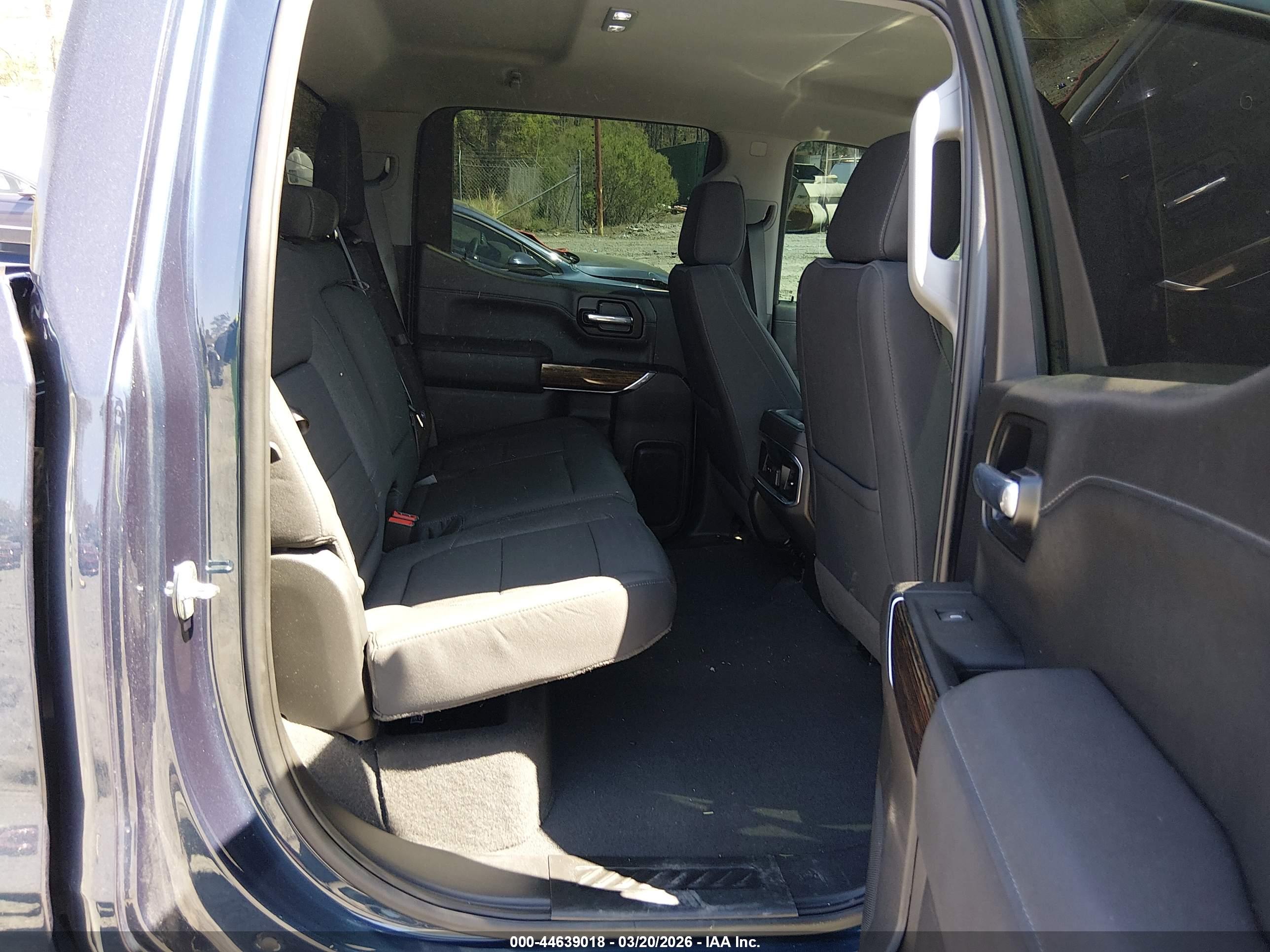 GMC SIERRA image 8