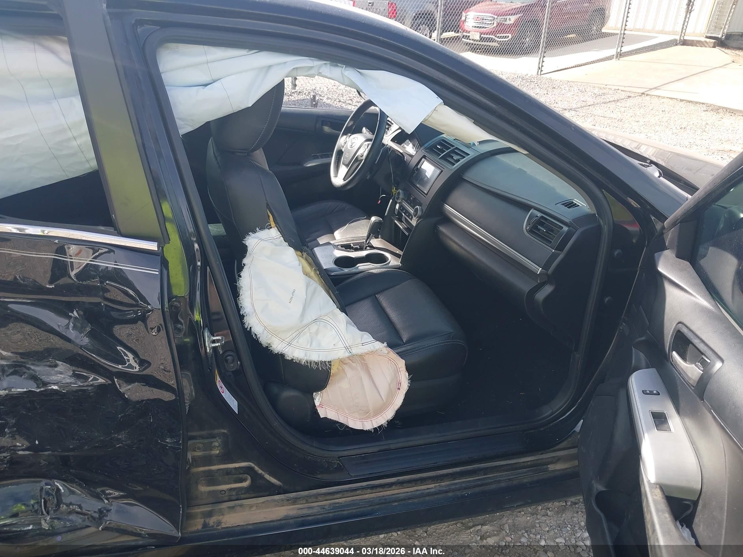 TOYOTA CAMRY image 5