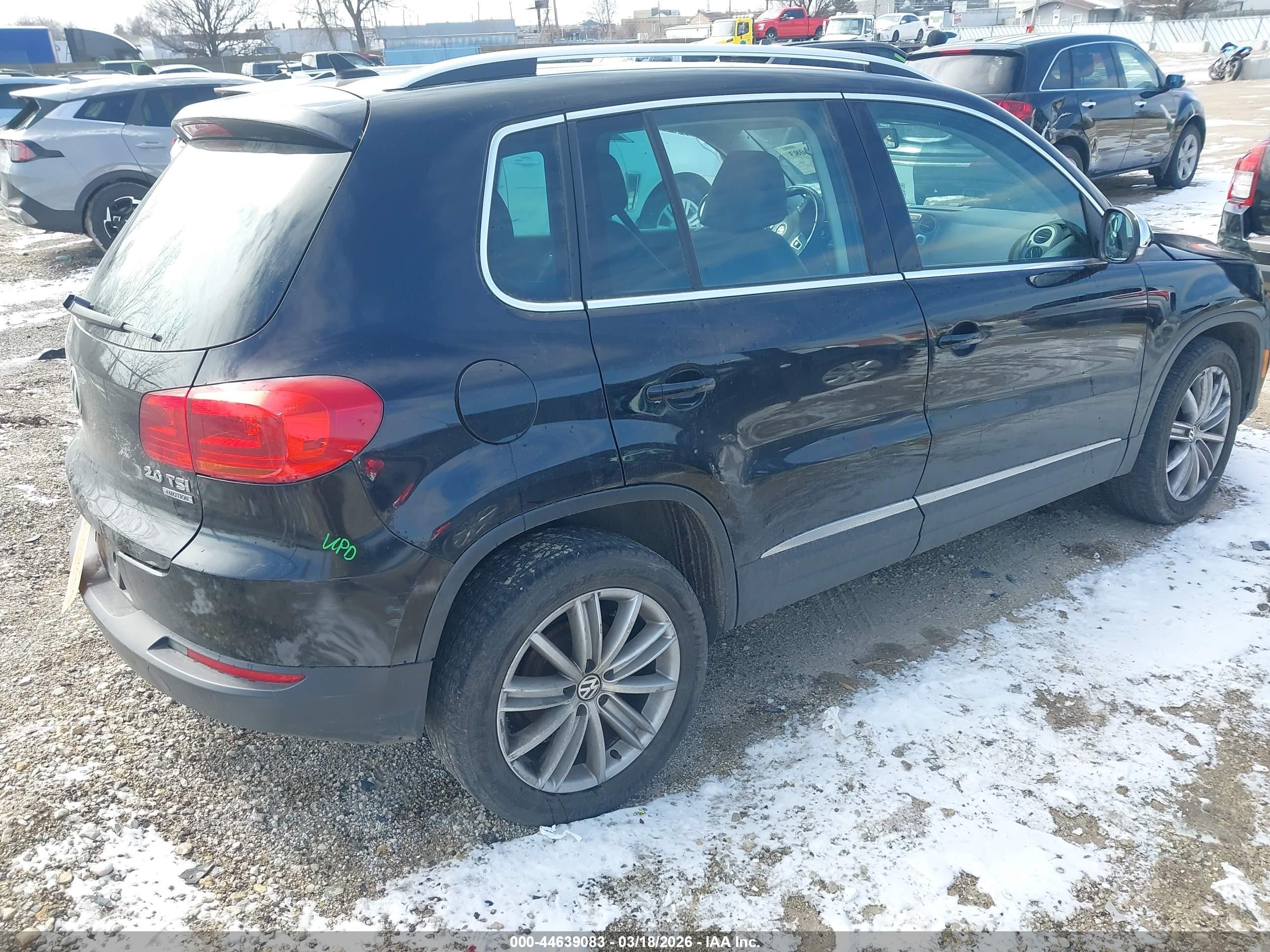 VOLKSWAGEN TIGUAN image 4