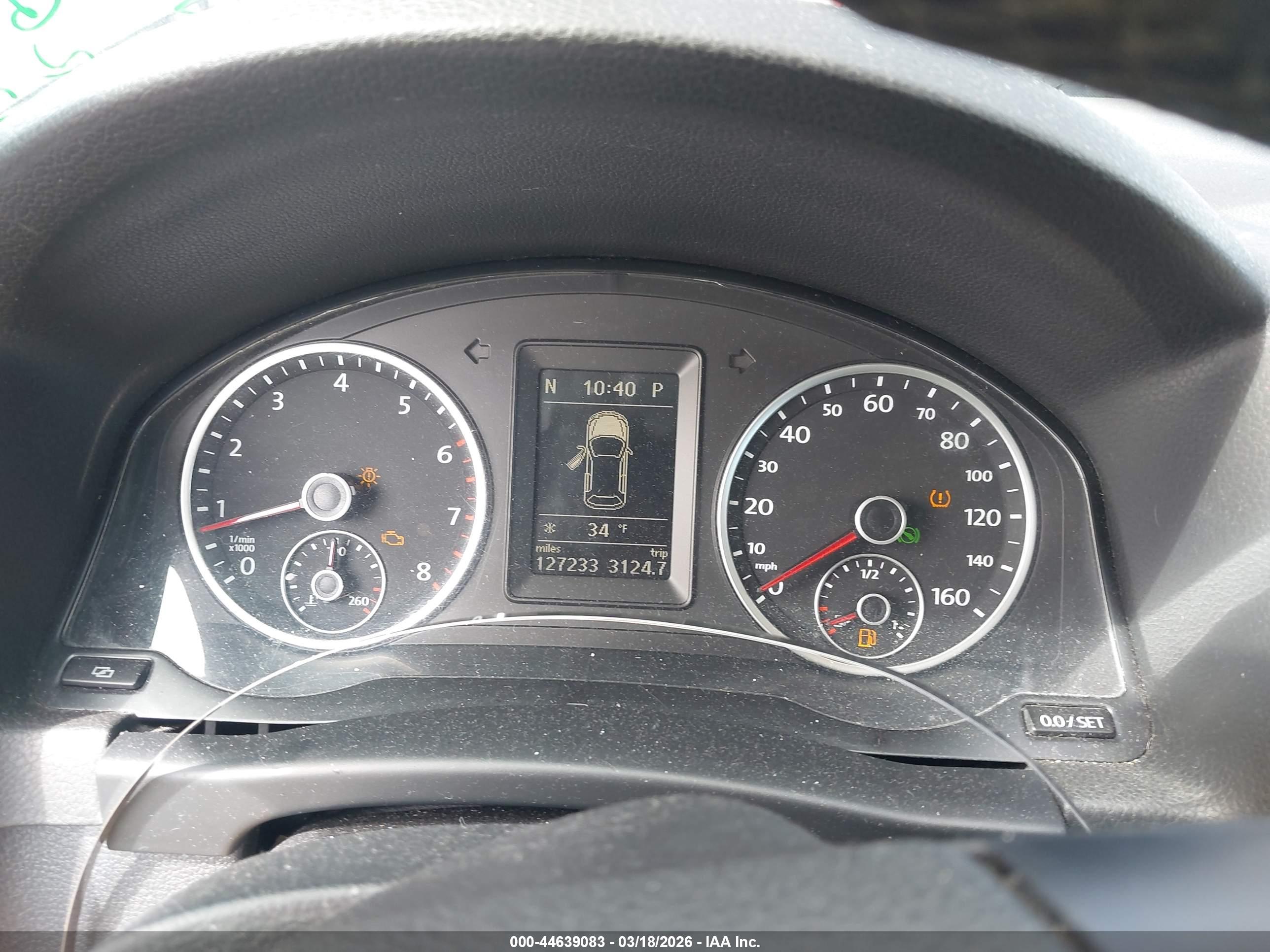 VOLKSWAGEN TIGUAN image 7