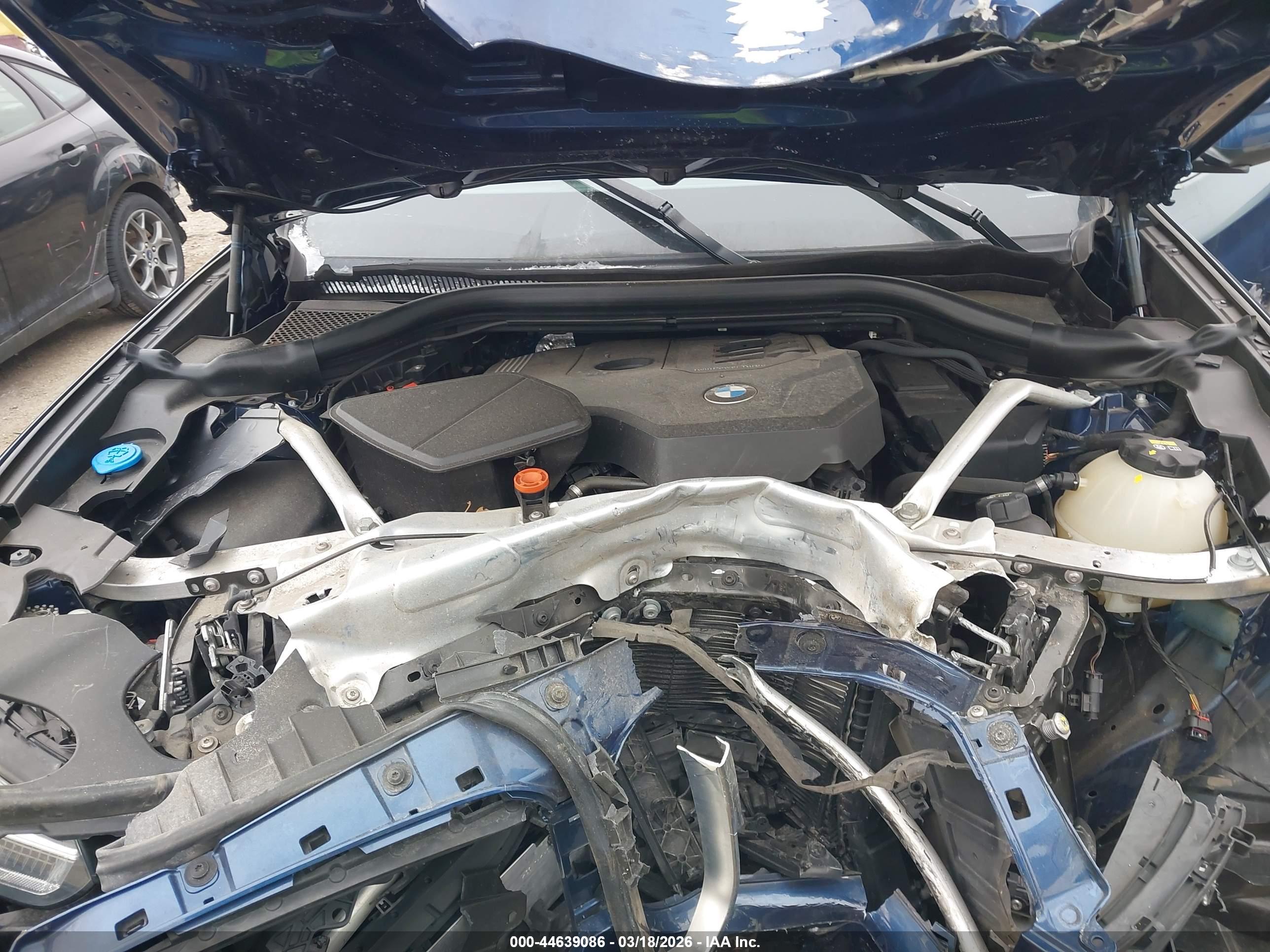 BMW X4 image 10