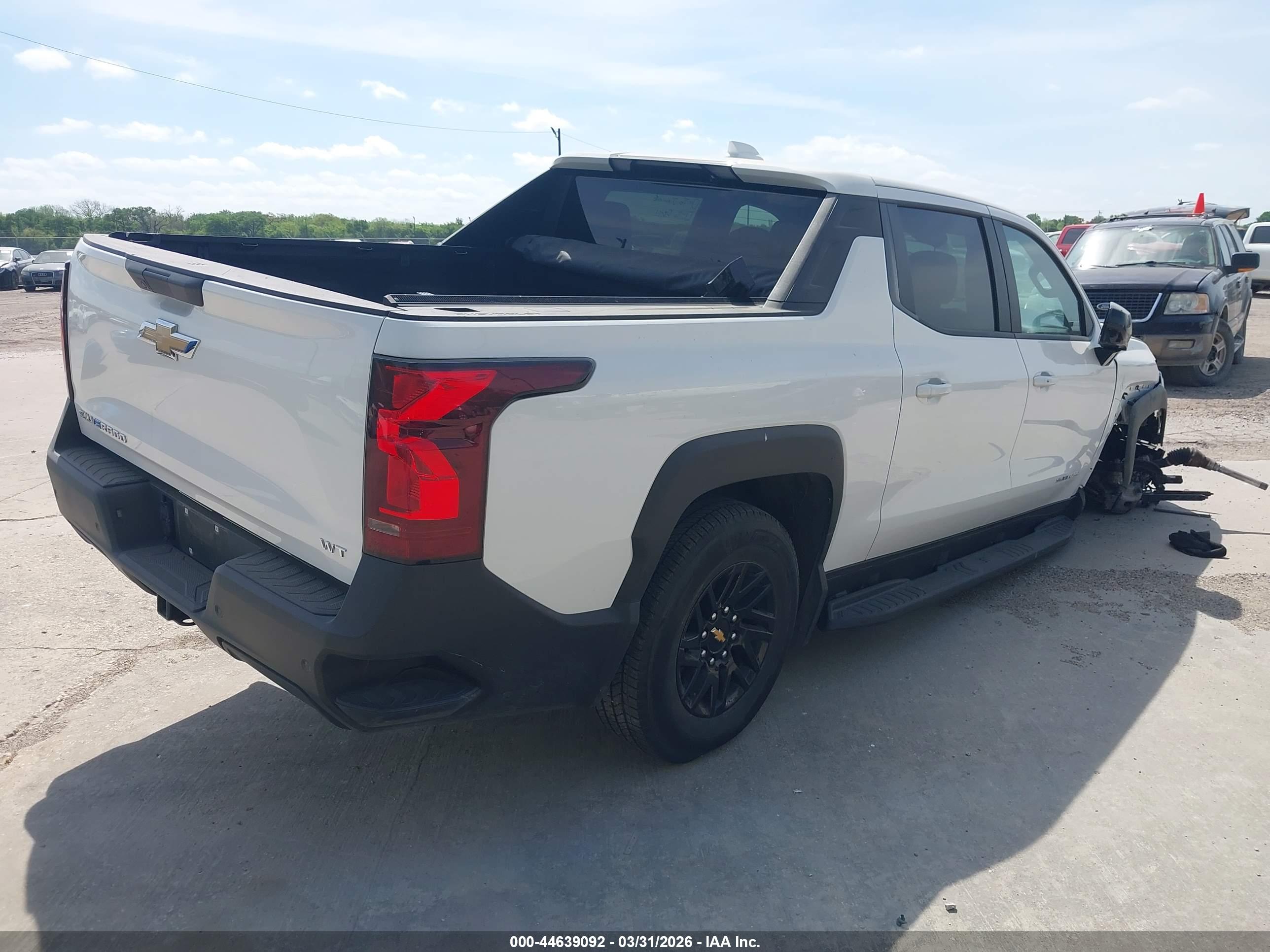 CHEVROLET SILVERADO image 4