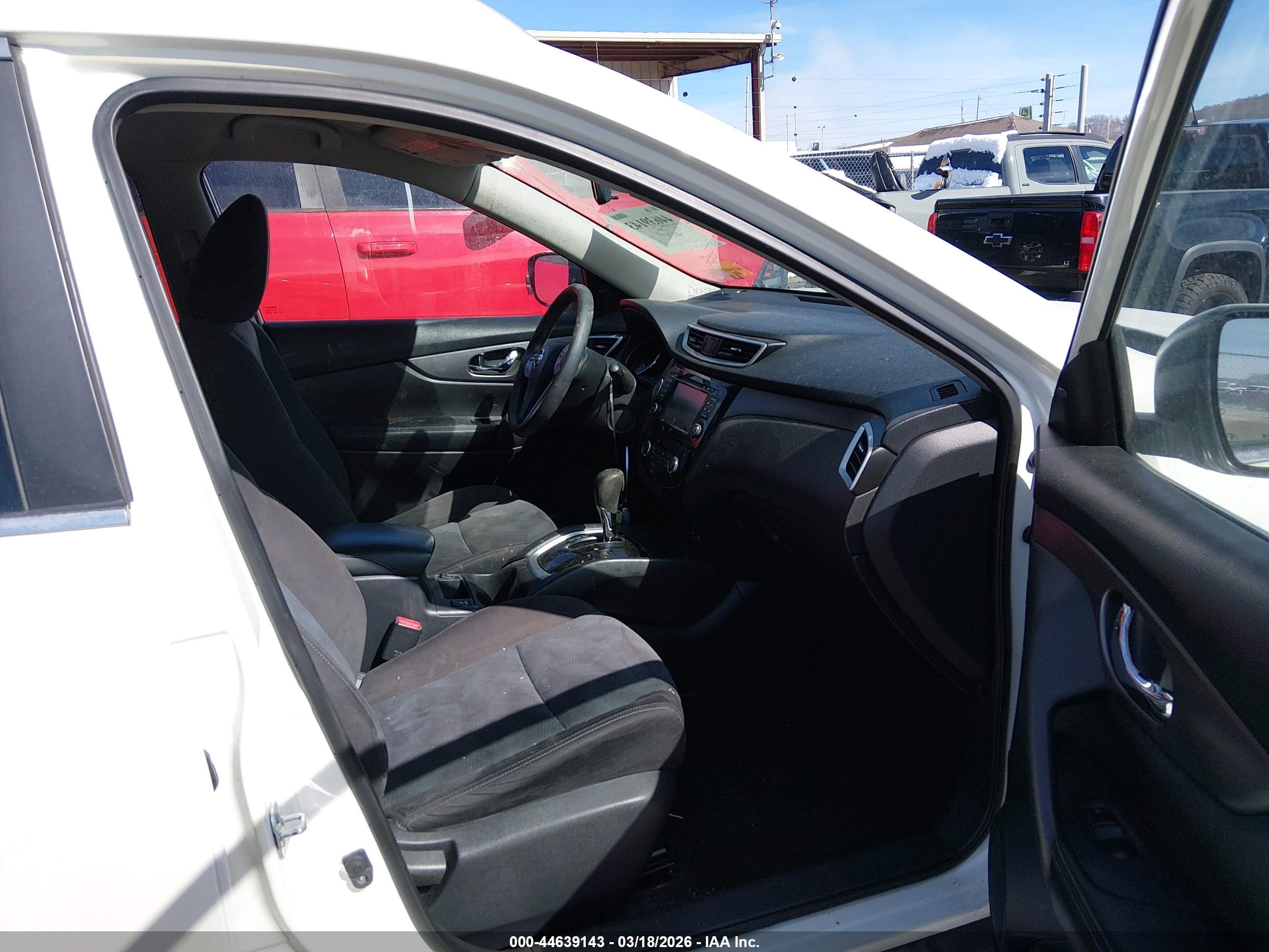 NISSAN ROGUE image 5