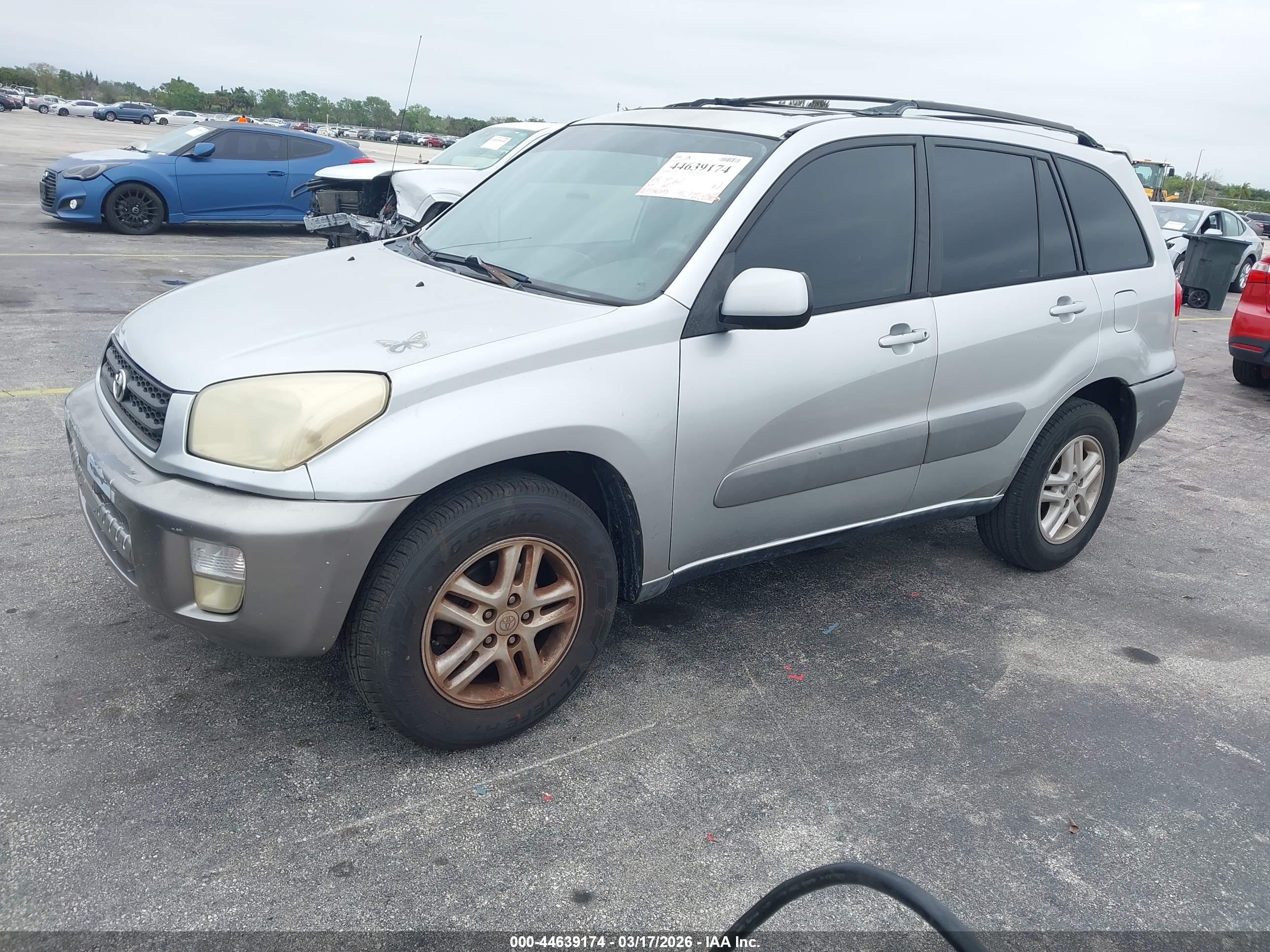 TOYOTA RAV4 image 2