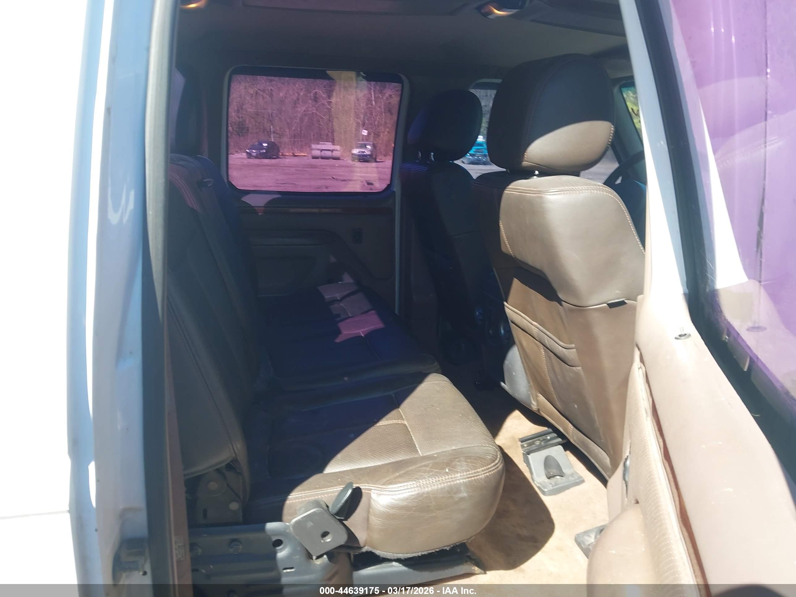 FORD F-350 image 8