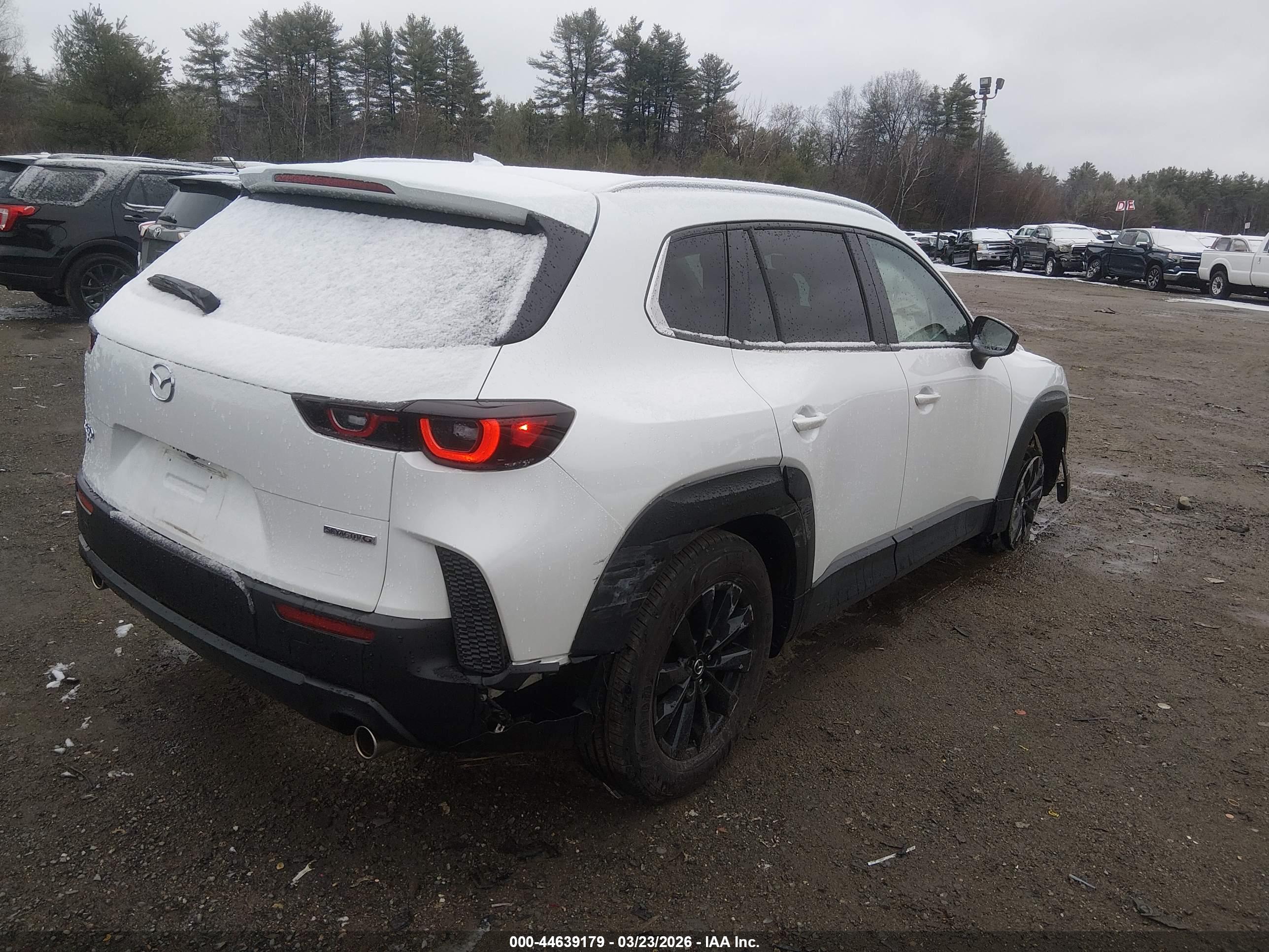MAZDA CX-50 image 4
