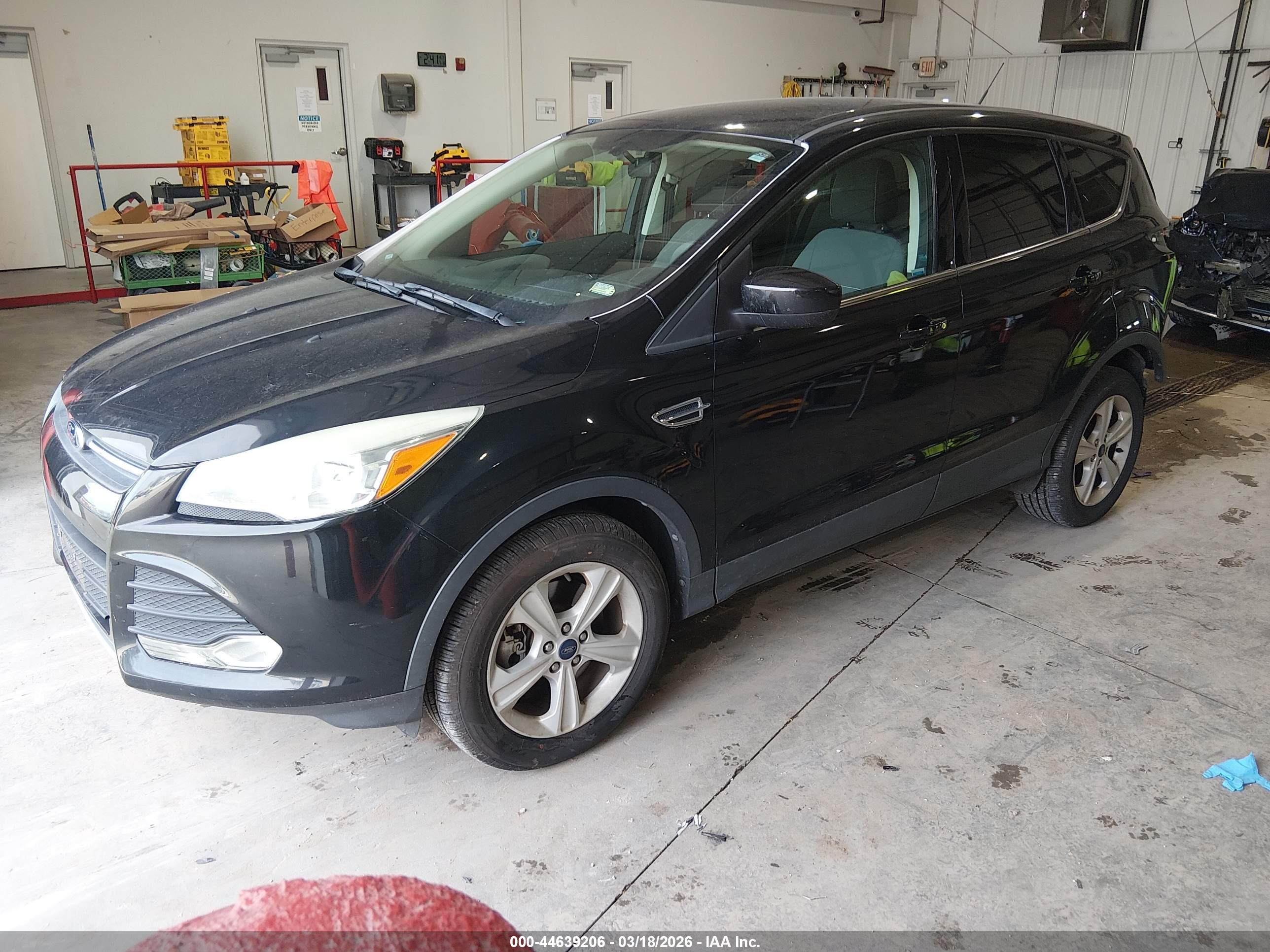 FORD ESCAPE image 2