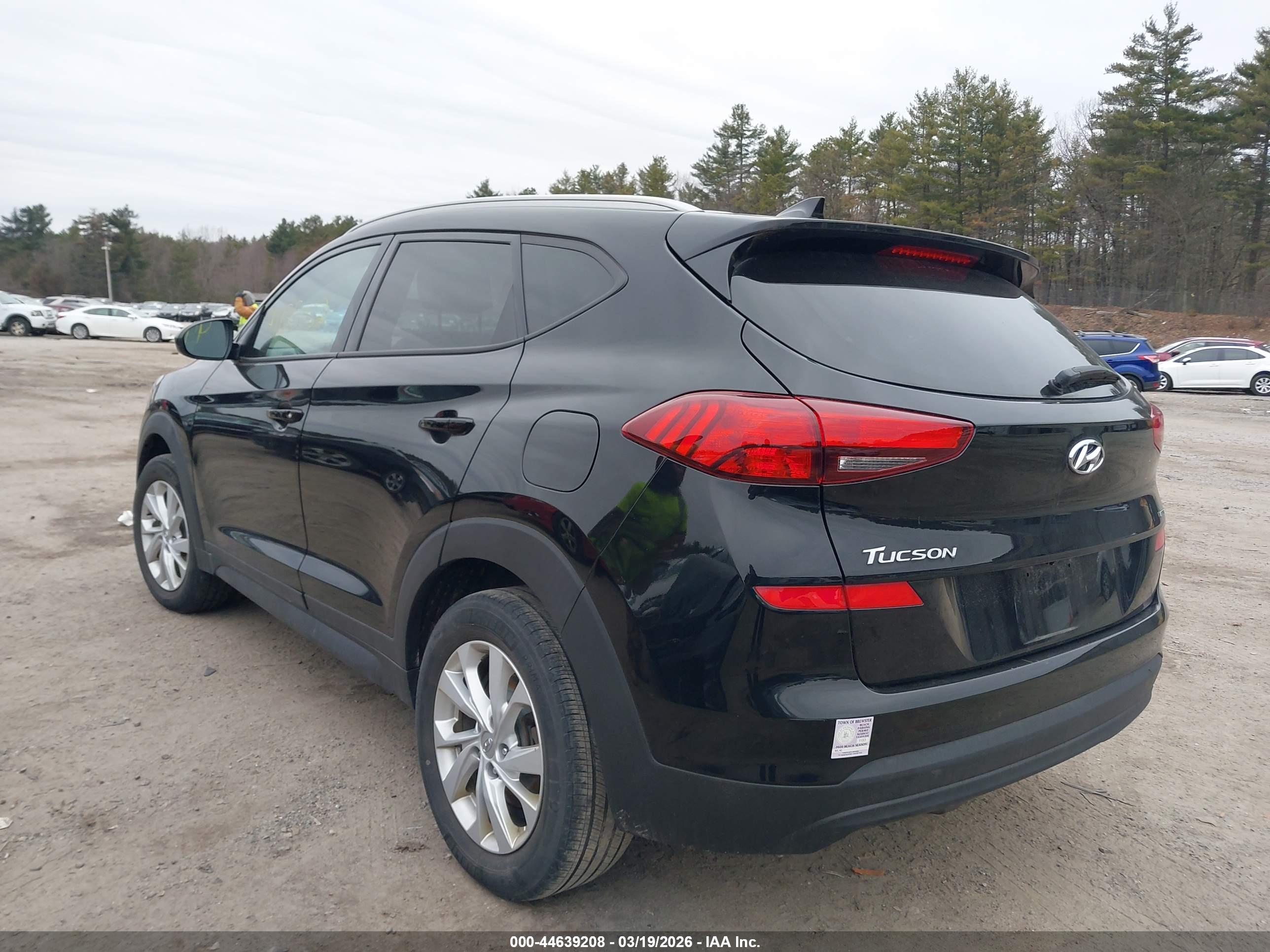 HYUNDAI TUCSON image 3