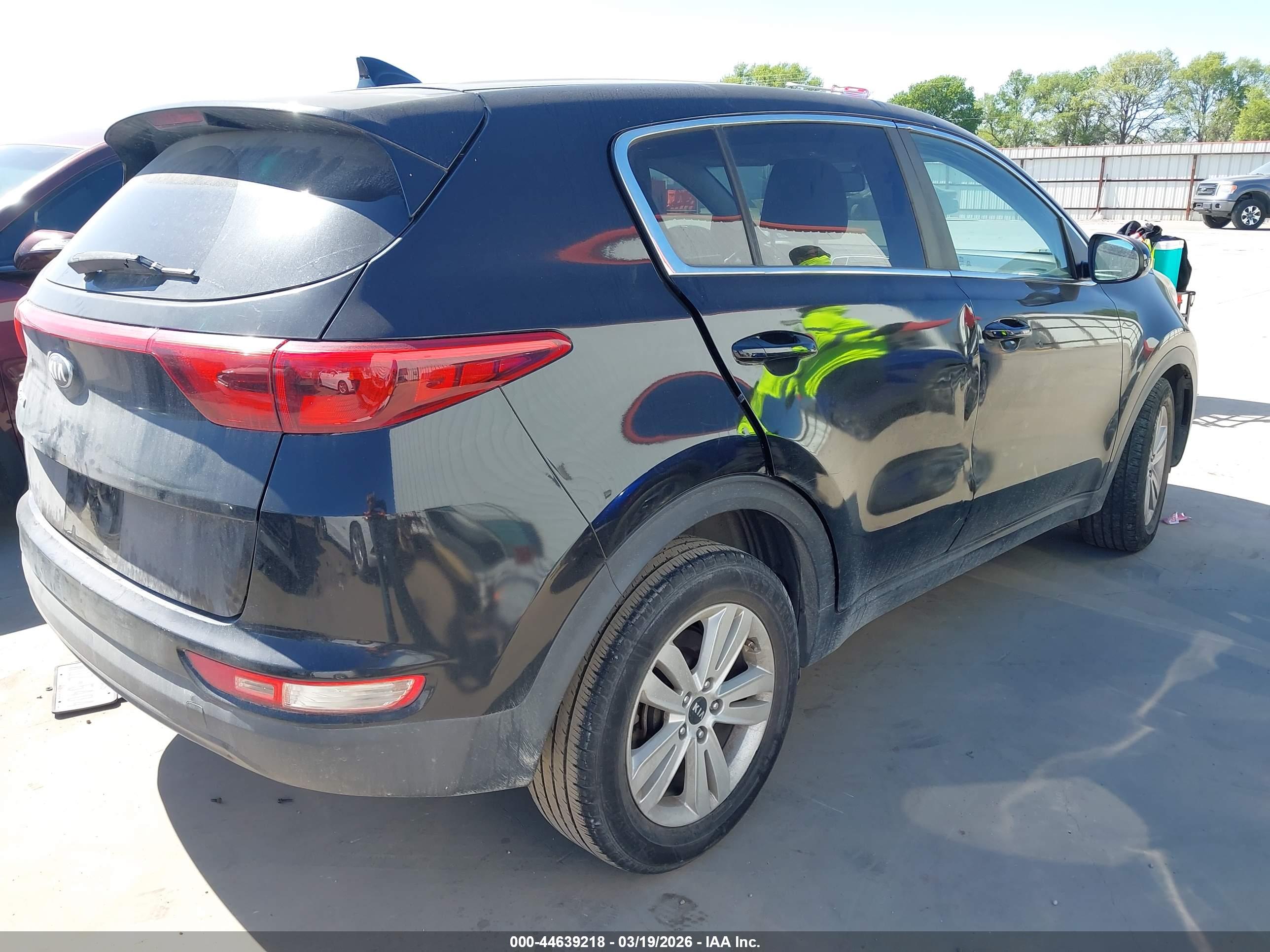 KIA SPORTAGE image 4