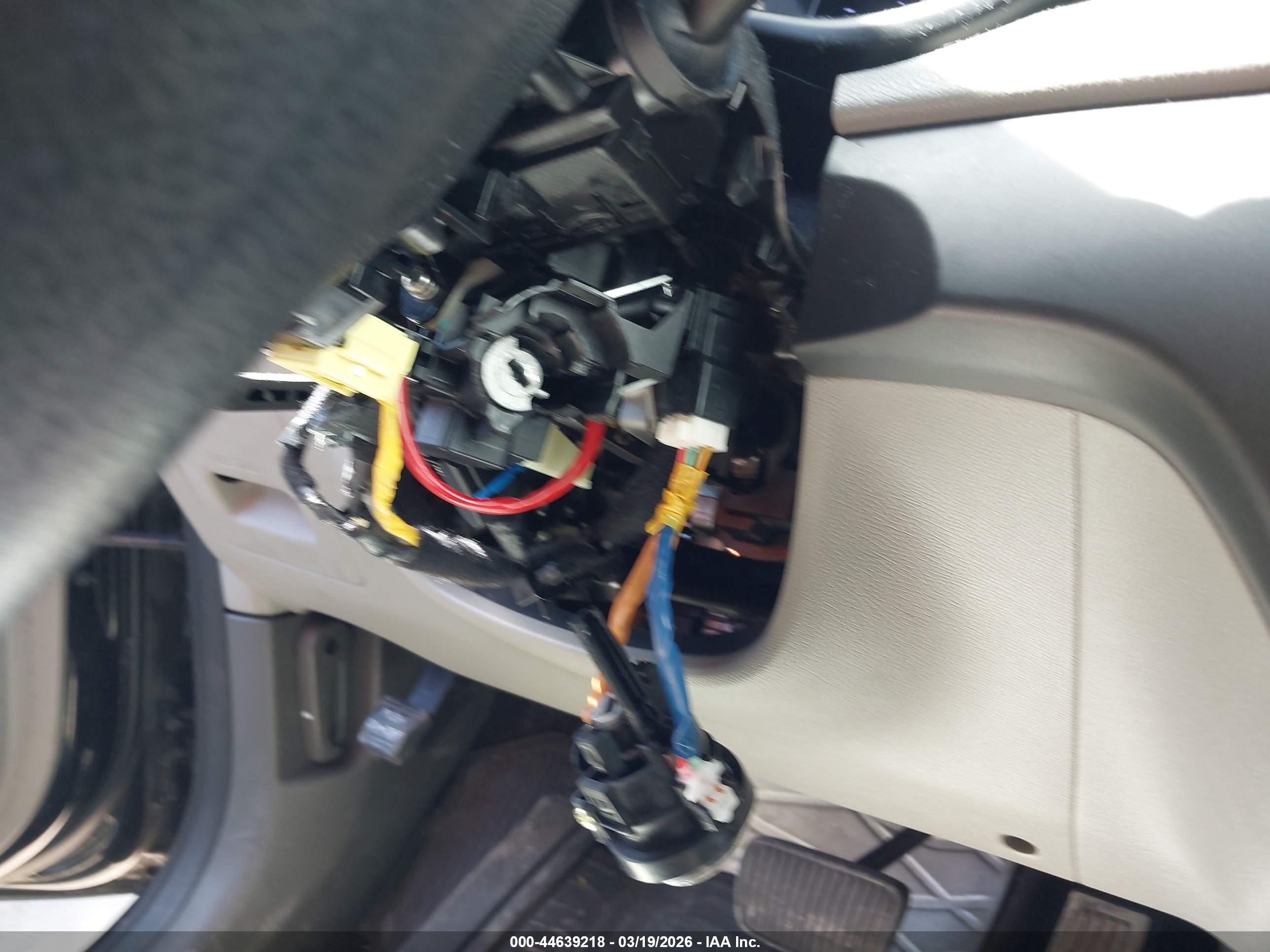KIA SPORTAGE image 6
