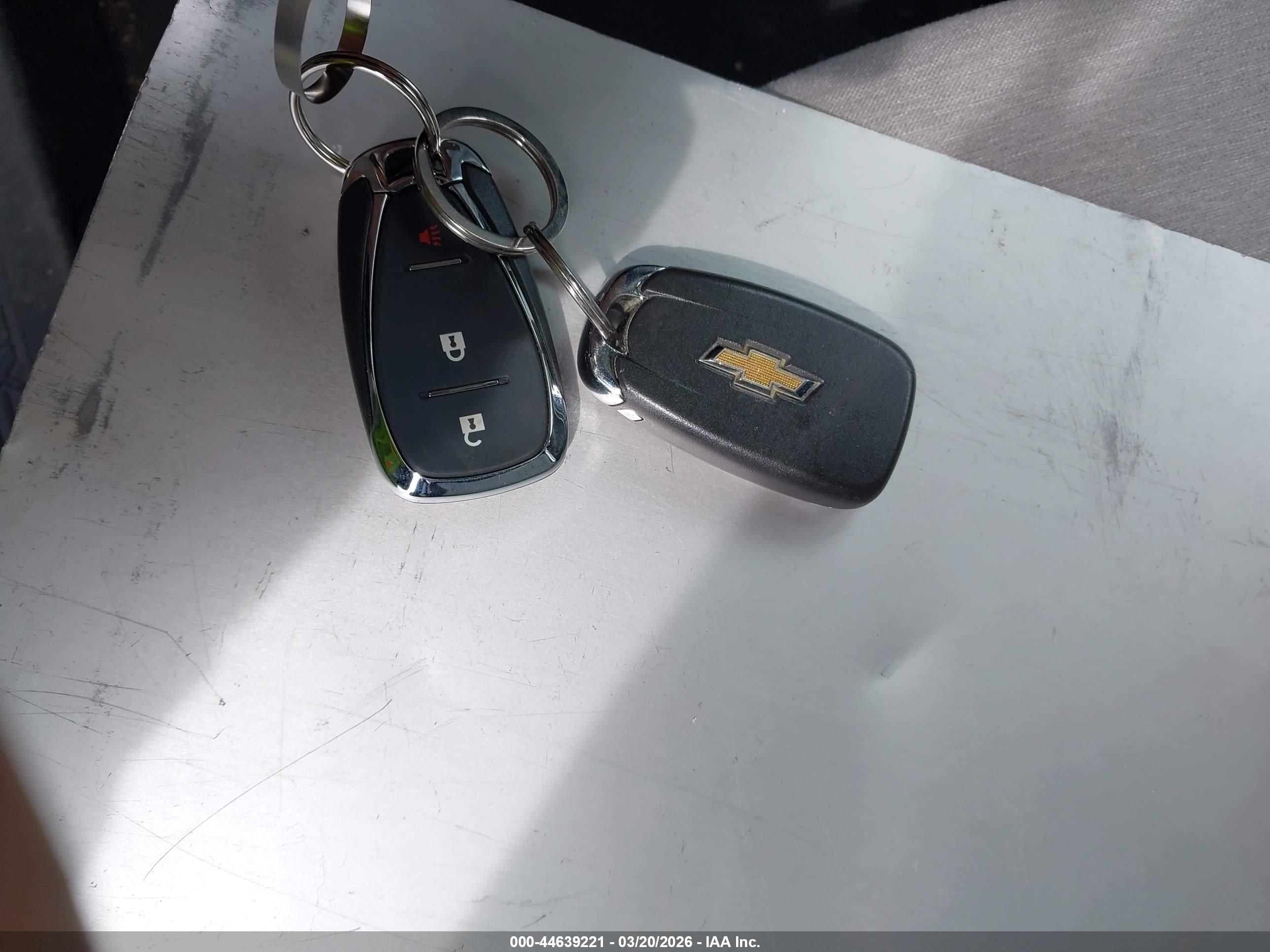 CHEVROLET EQUINOX image 11