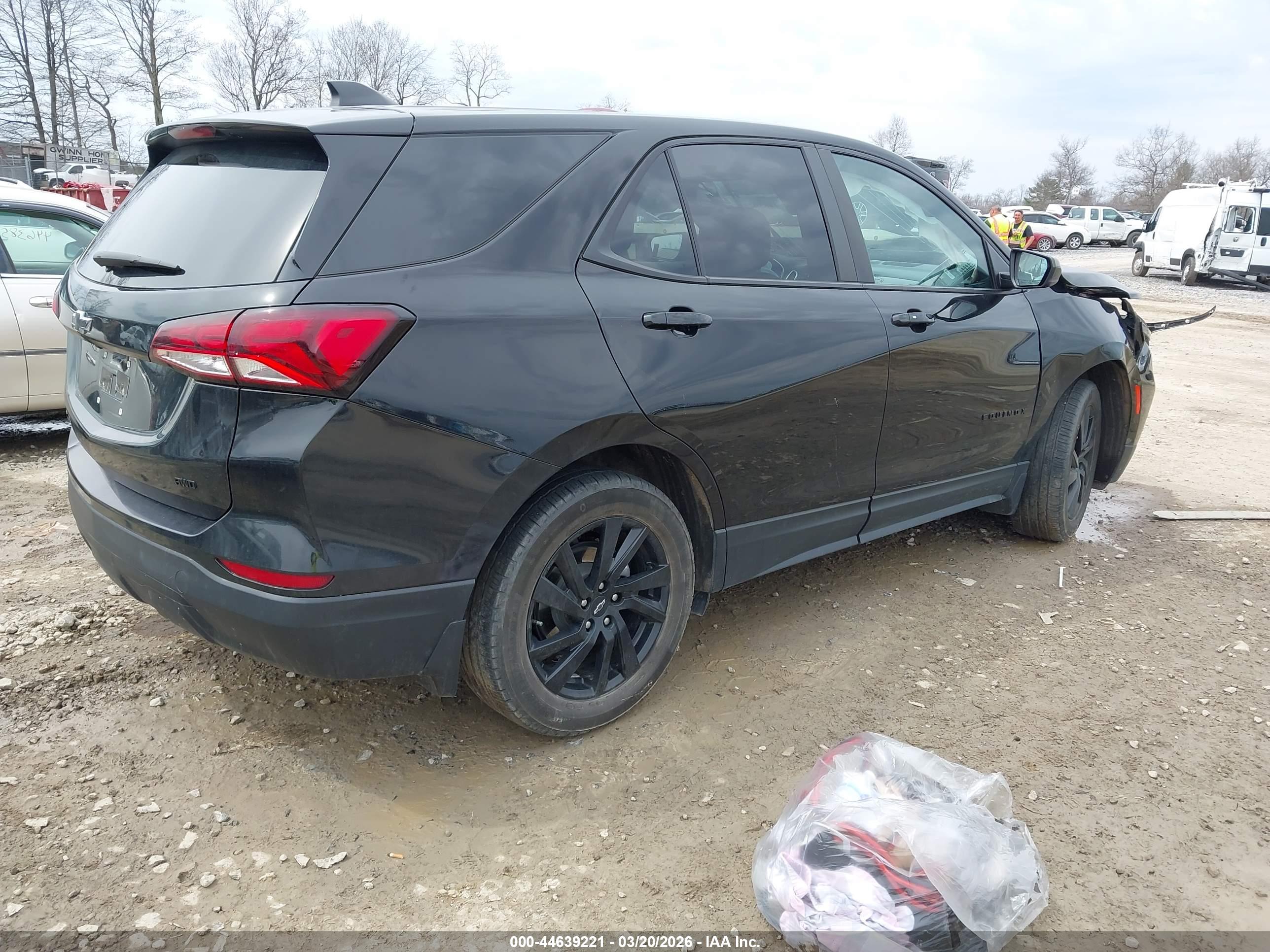 CHEVROLET EQUINOX image 4
