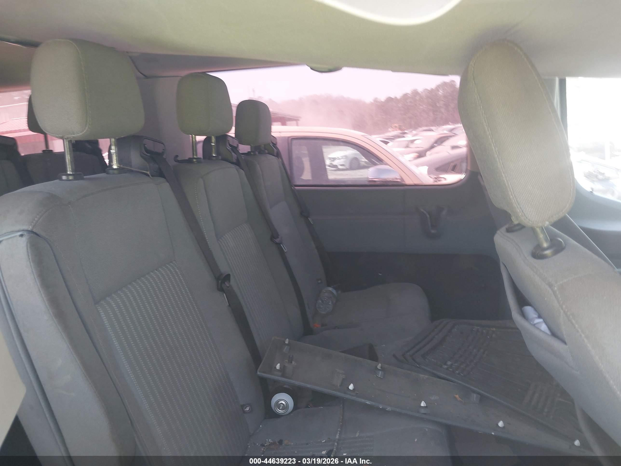 FORD TRANSIT-350 image 8