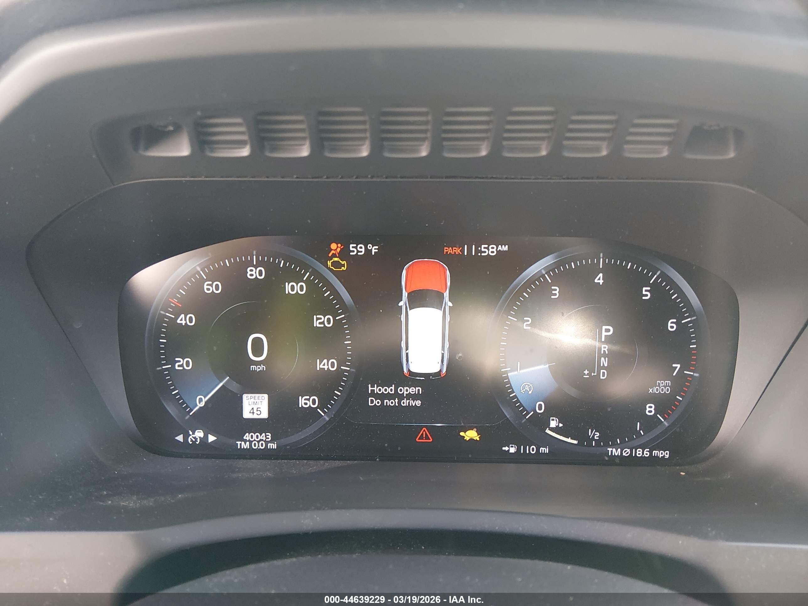 VOLVO XC90 image 7