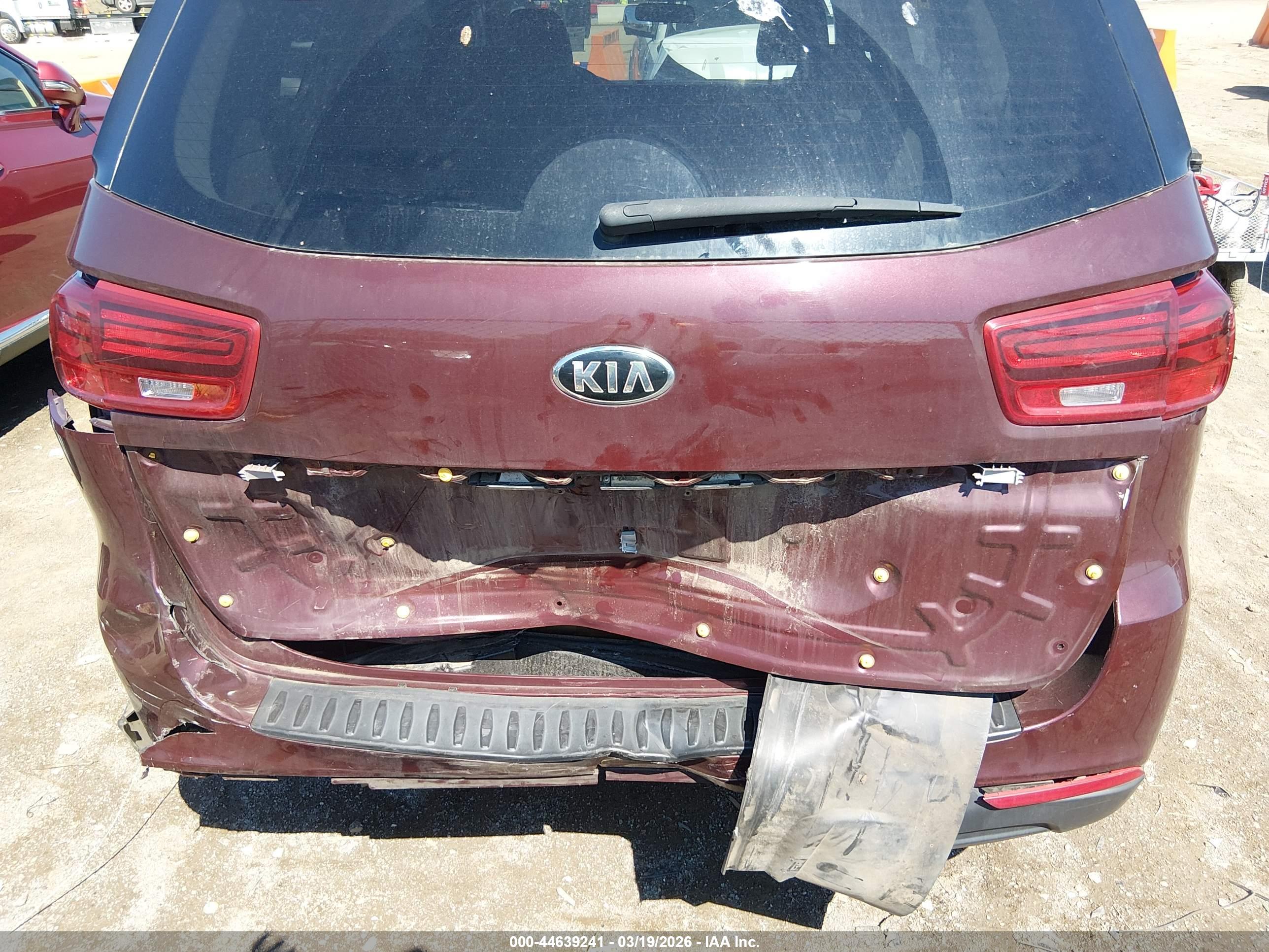 KIA SEDONA image 6