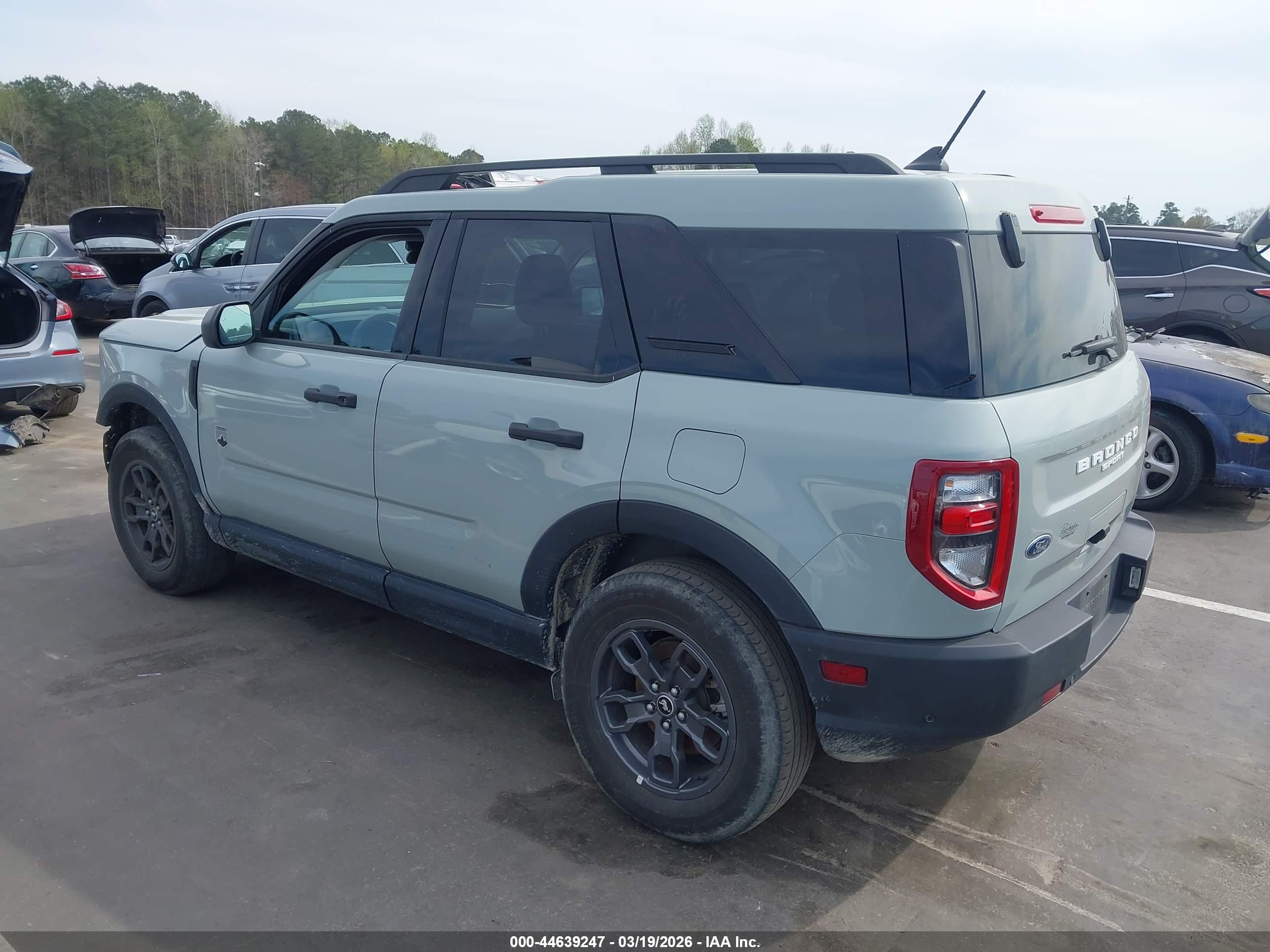 FORD BRONCO image 3