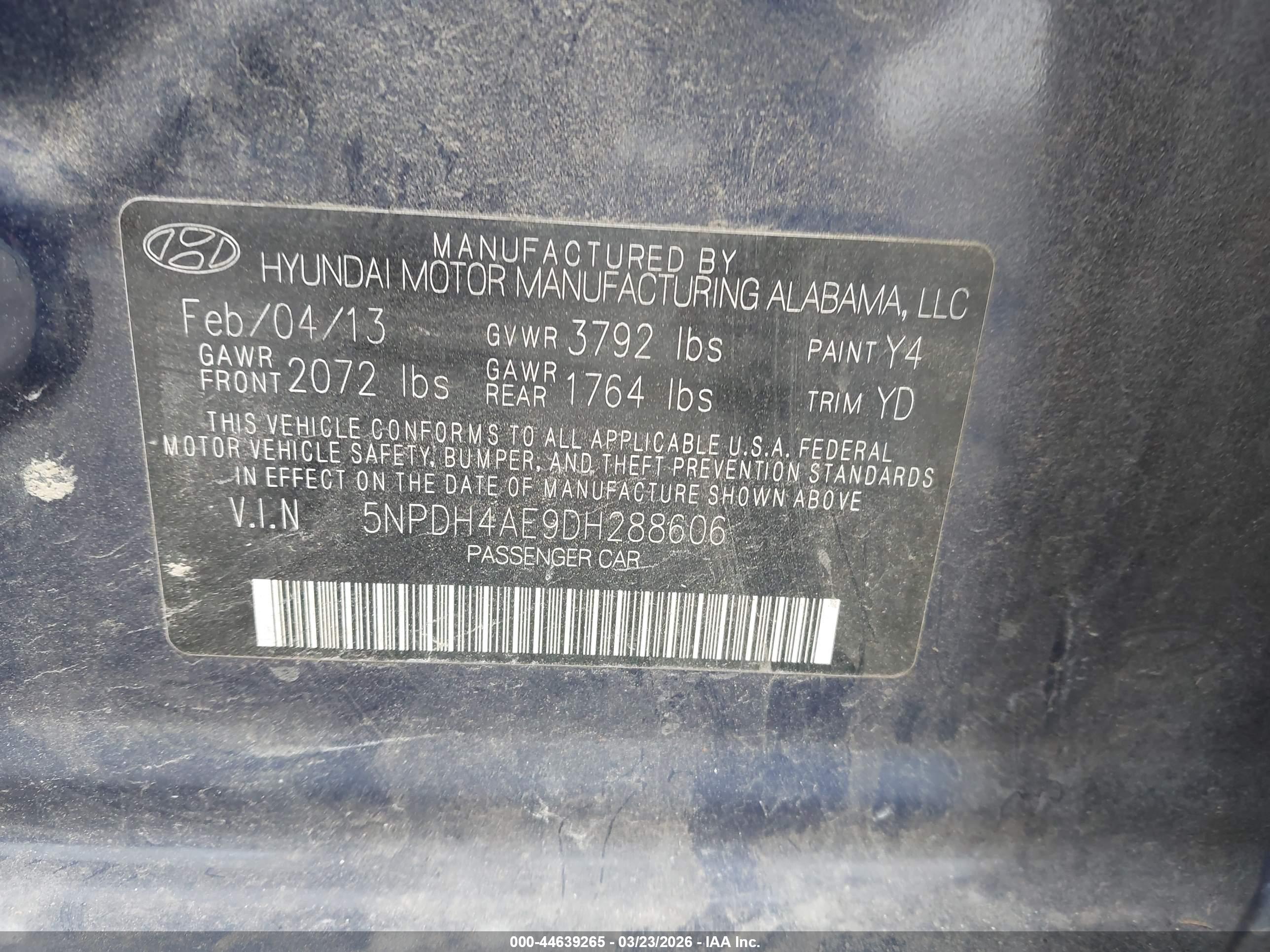 HYUNDAI ELANTRA image 9