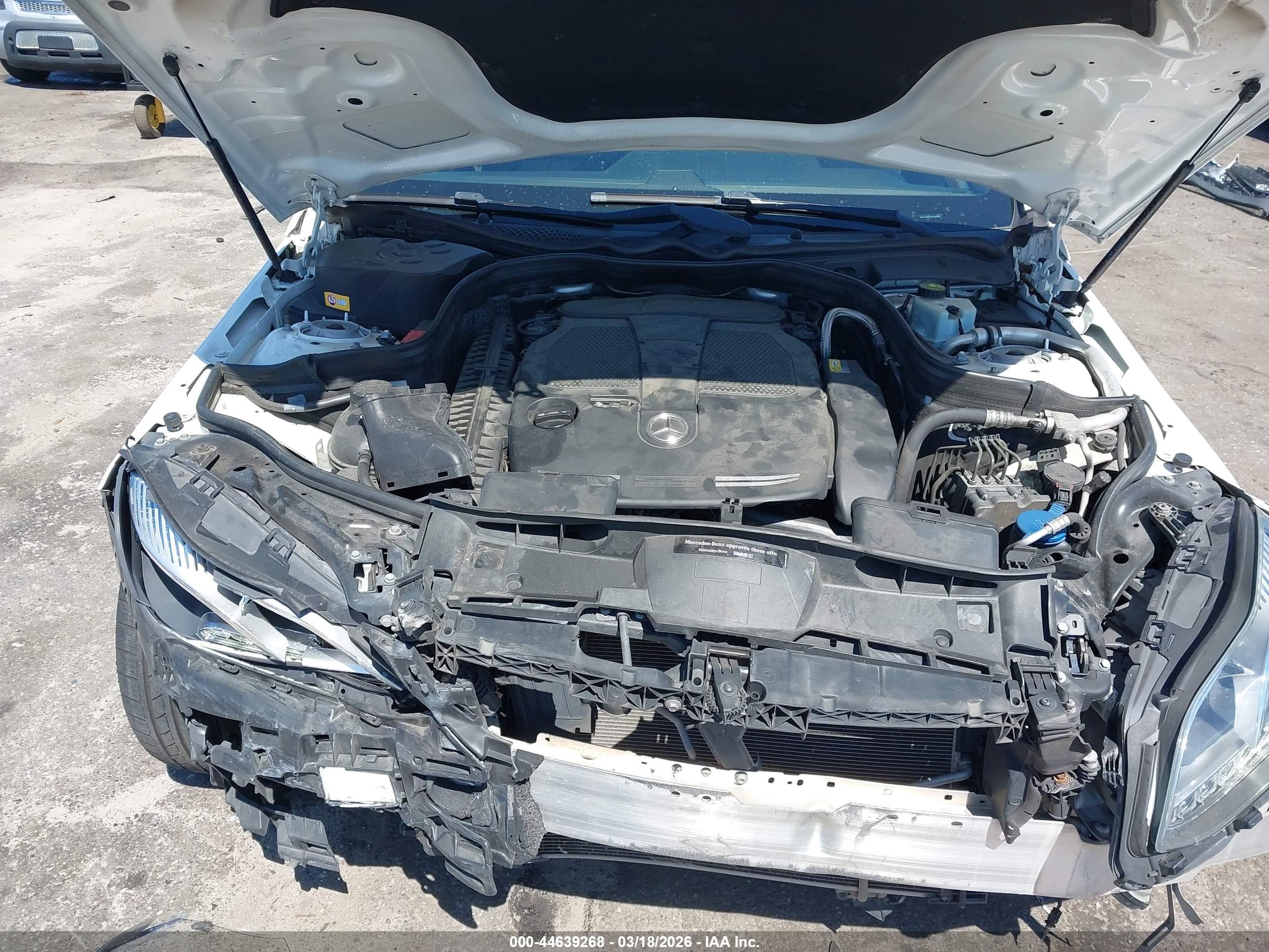MERCEDES-BENZ E image 10